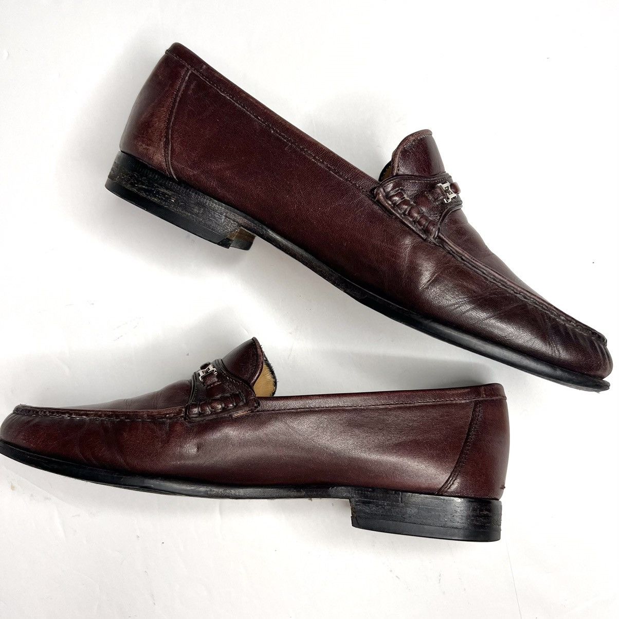 Bruno Magli Bruno Magli Genoa Horsebit M Logo Loafer • Burgundy Leather Size US 9.5 / EU 42-43 - 8 Thumbnail