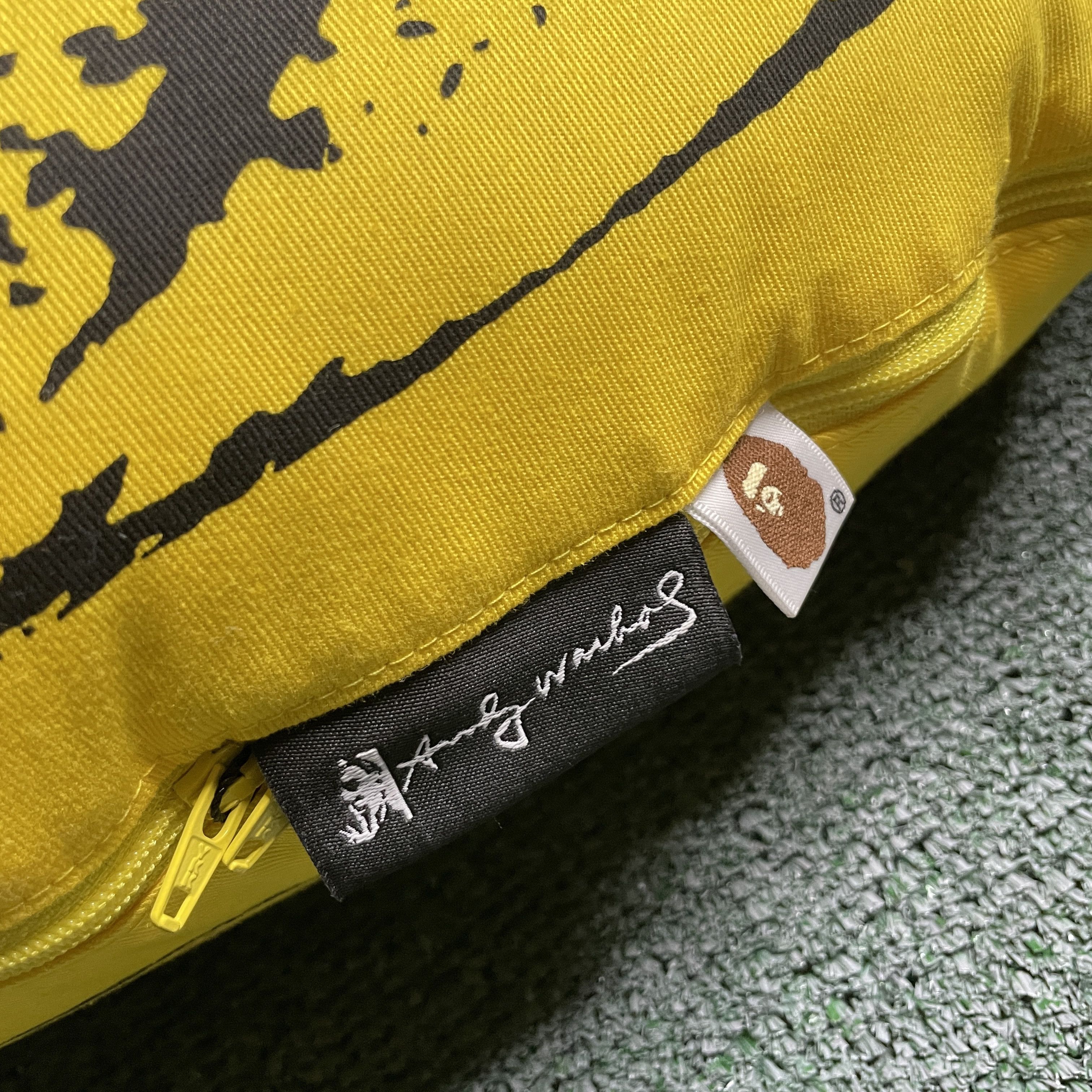 Andy Warhol BAPE ABC Camo Andy Warhol Banana Cushion (Medium) Size ONE SIZE - 4 Thumbnail