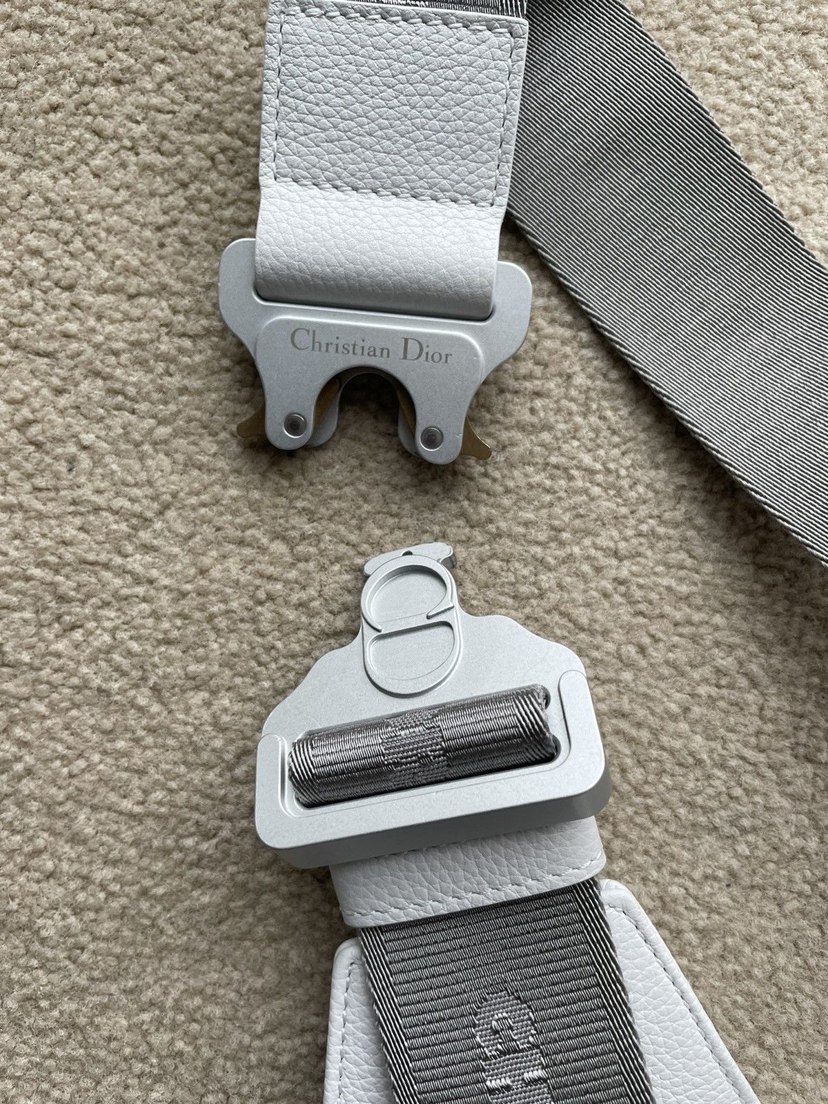 Alyx × Dior Dior Men’s Saddle Bag FW19 in White Size ONE SIZE - 7 Thumbnail