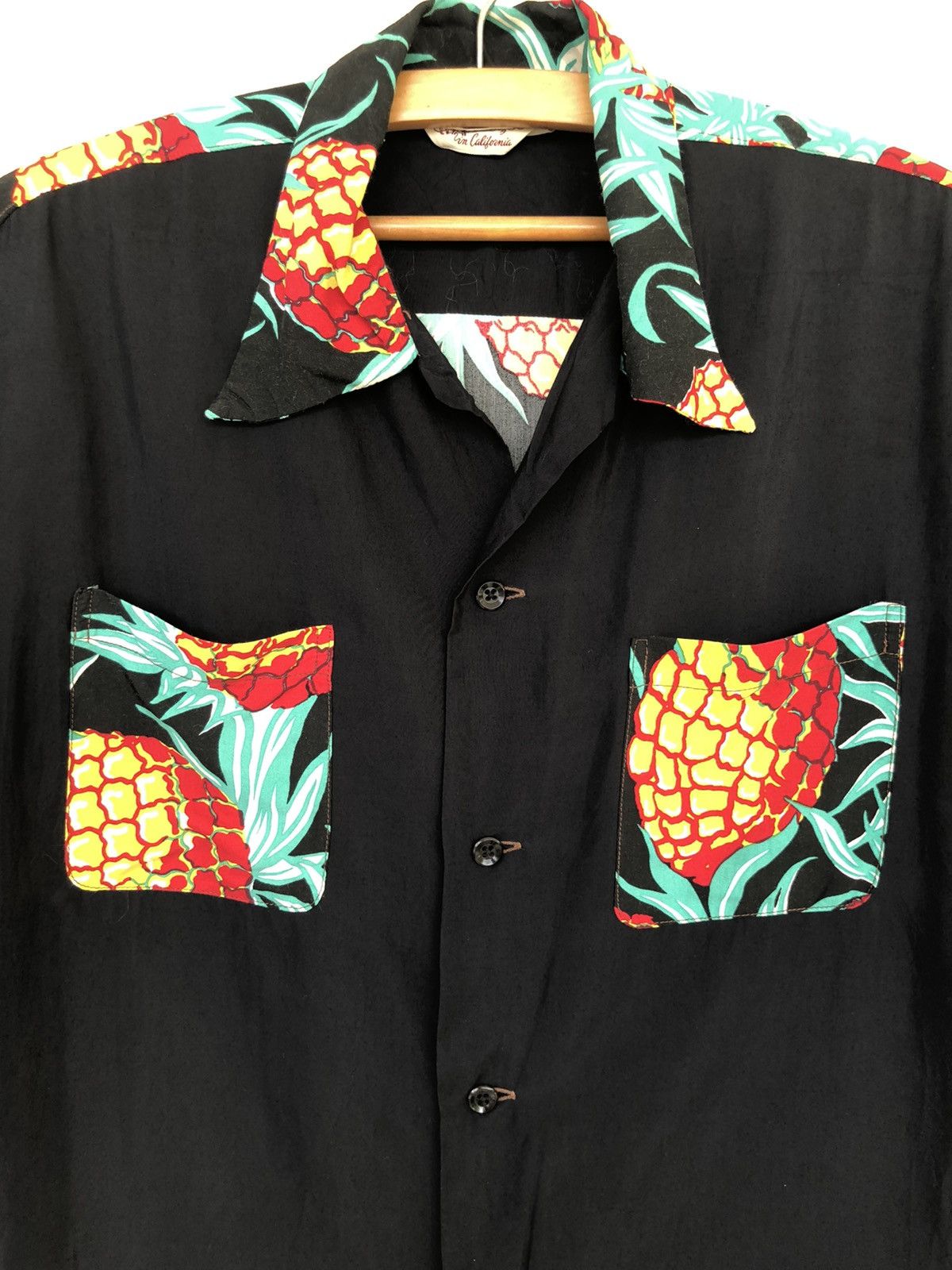 Sun Surf RARE🔥Sun Surf "Pineapple Picker" Rayon Hawaiian Shirt Size US M / EU 48-50 / 2 - 6 Thumbnail