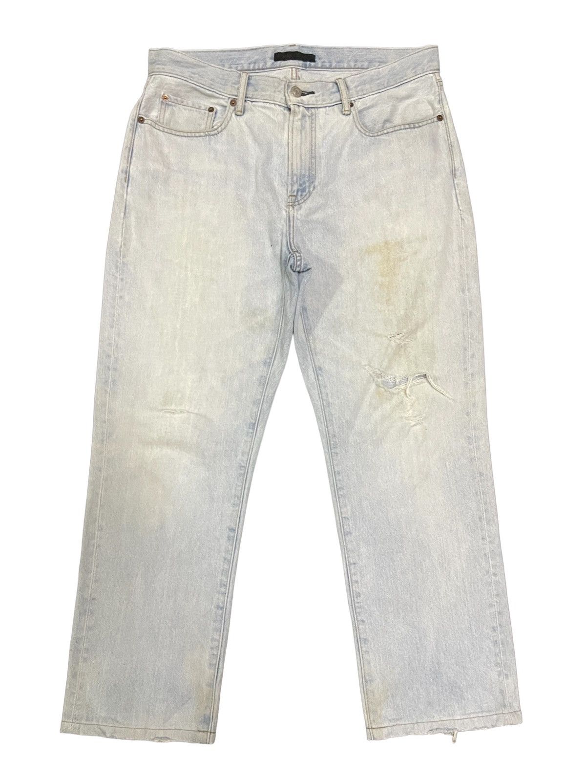 image of Jun Takahashi x Uniqlo Vintage Japanese Uniqlo Blue Wash Distressed Jeans, Men's (Size 33)