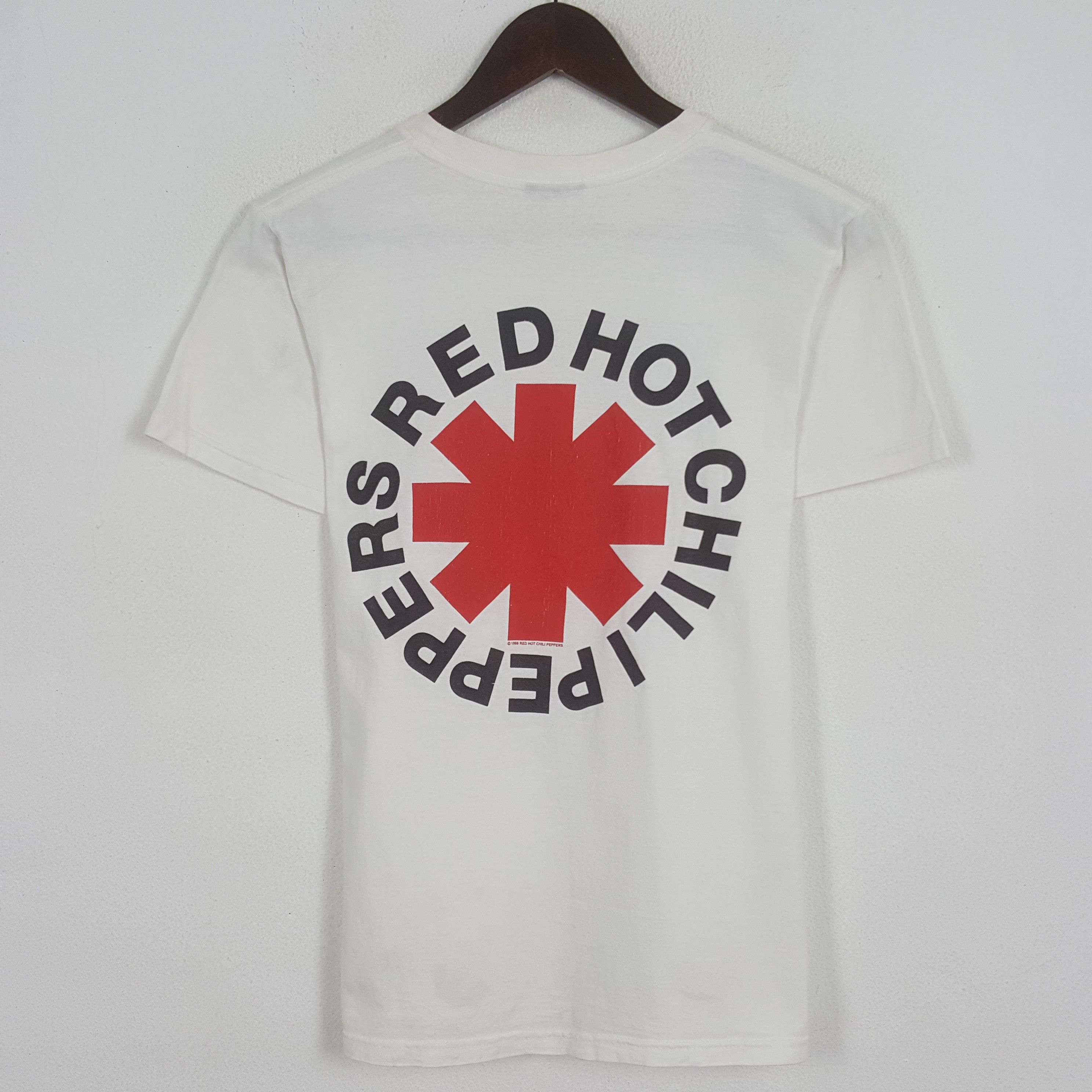 Vintage Red Hot Chili Peppers Tshirt