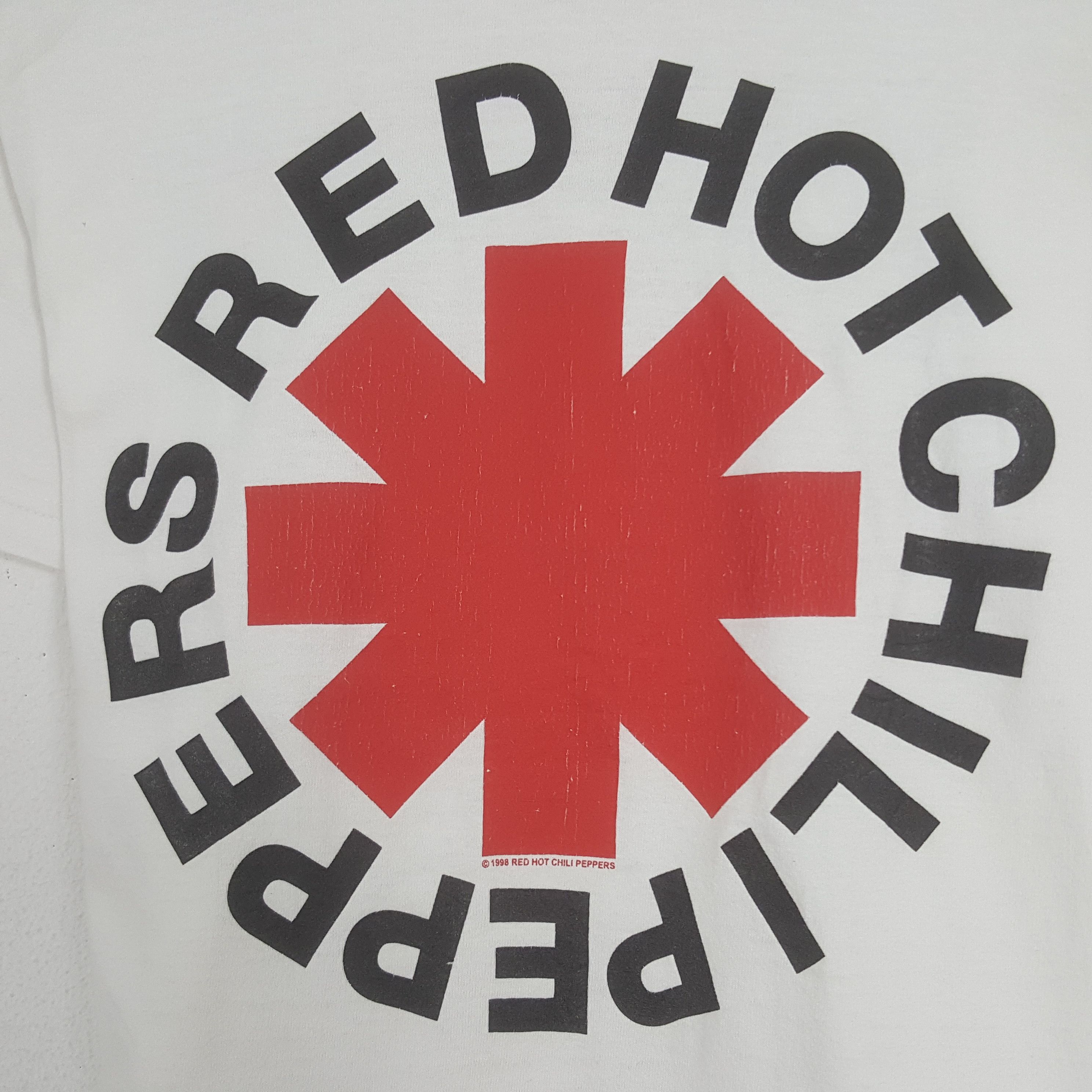 Vintage Red Hot Chili Peppers Tshirt