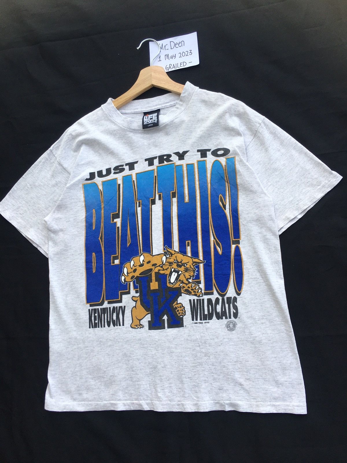 Vintage Vintage Kentucky Wildcats University UK Tshirt Size US L / EU 52-54 / 3 - 3 Thumbnail