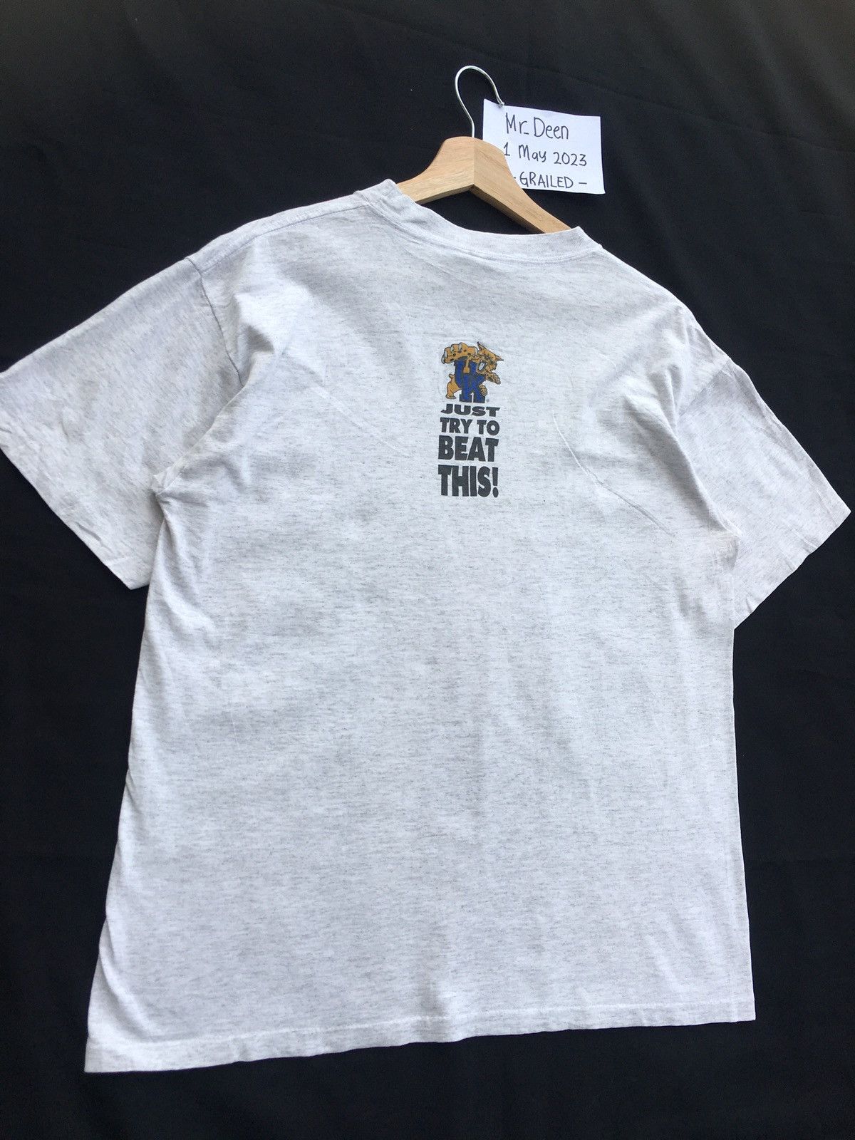 Vintage Vintage Kentucky Wildcats University UK Tshirt Size US L / EU 52-54 / 3 - 12 Thumbnail