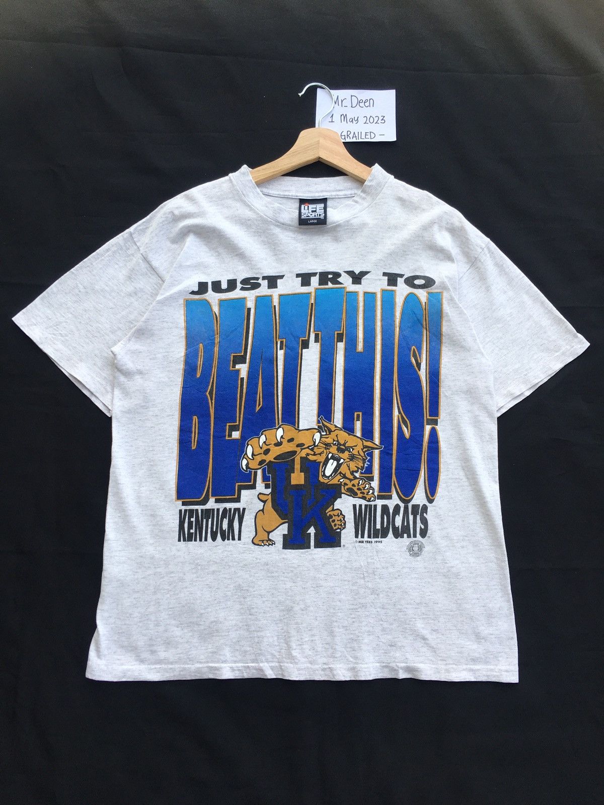 Vintage Vintage Kentucky Wildcats University UK Tshirt Size US L / EU 52-54 / 3 - 1 Thumbnail