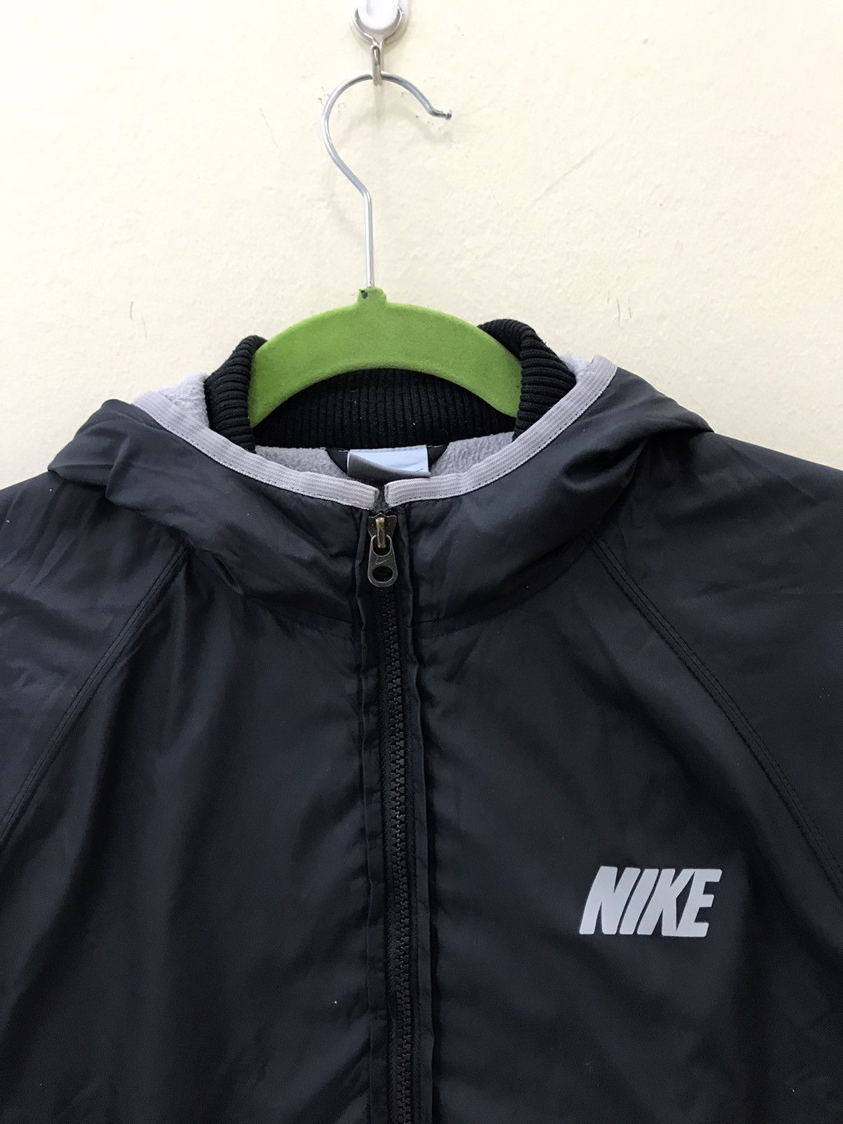 Nike Nike Light Hoodie Jacket Size US L / EU 52-54 / 3 - 5 Thumbnail