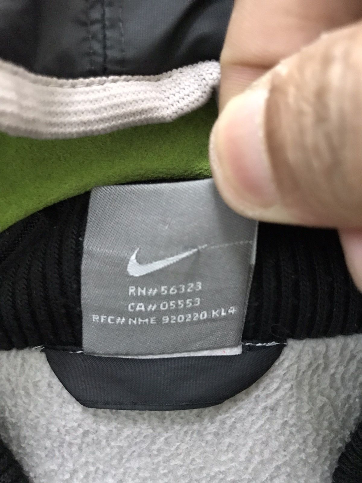 Nike Nike Light Hoodie Jacket Size US L / EU 52-54 / 3 - 21 Thumbnail