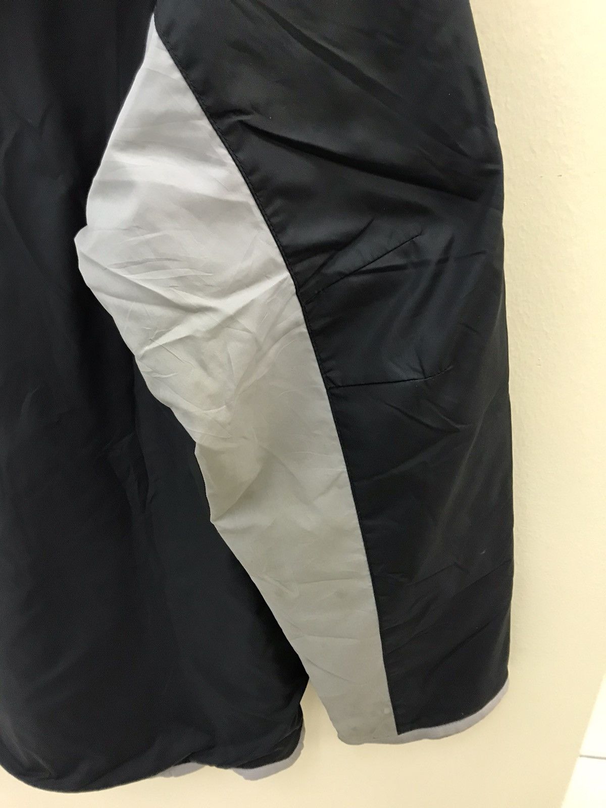 Nike Nike Light Hoodie Jacket Size US L / EU 52-54 / 3 - 8 Thumbnail