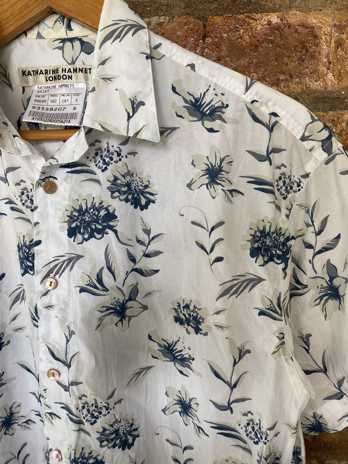 Katharine Hamnett London Vtg Florals button up Size US M / EU 48-50 / 2 - 6 Thumbnail