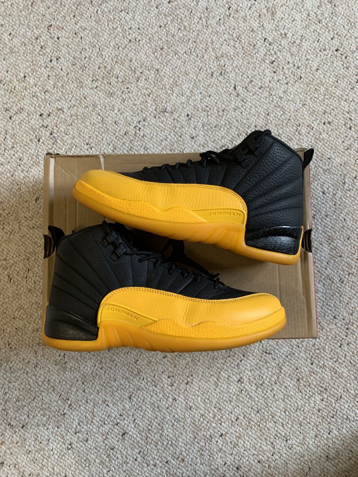 Jordan Brand Retro Jordan 12 University Gold VNDS Size US 7.5 / EU 40-41 - 1 Thumbnail