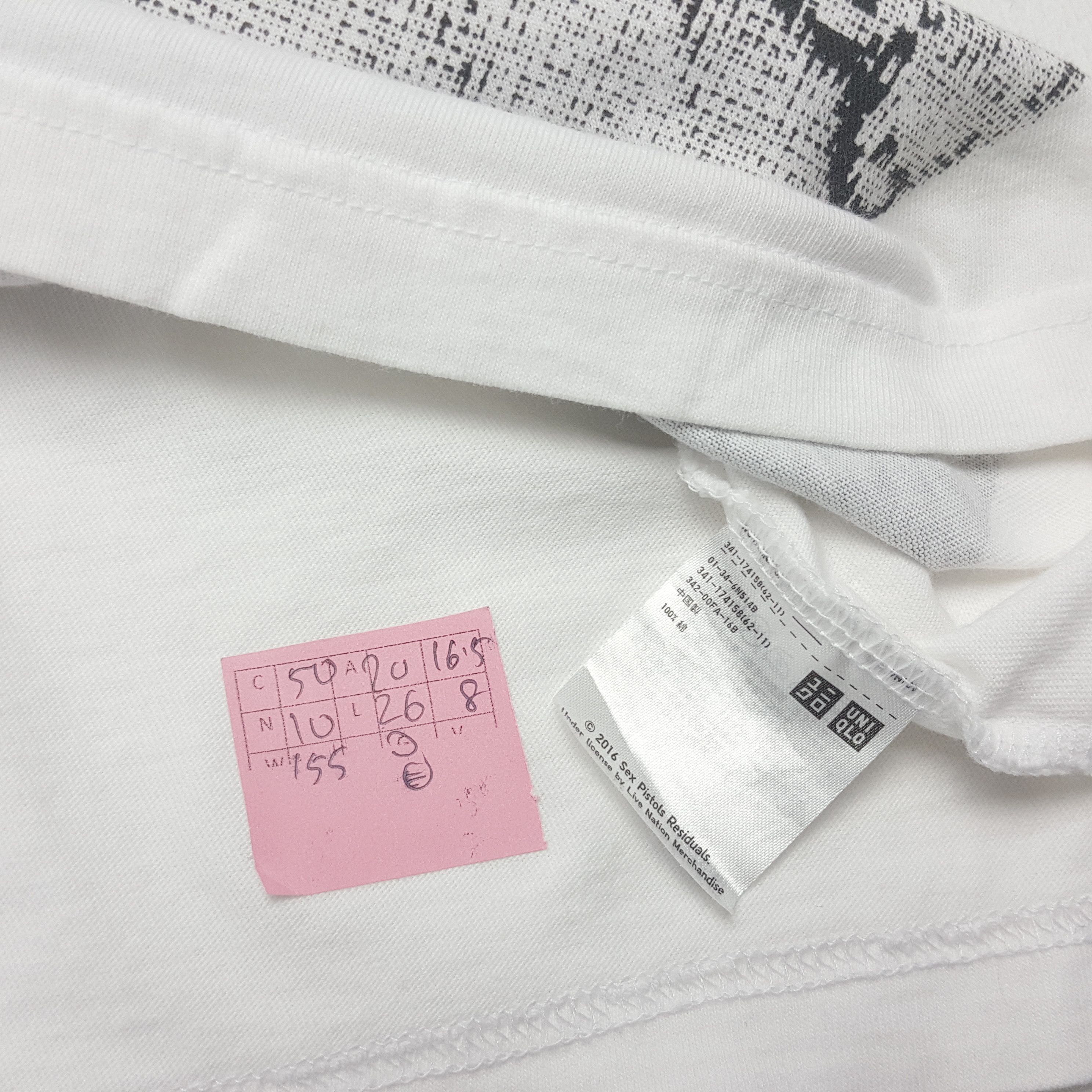 Band Tees × Japanese Brand × Uniqlo SEX PISTOLS British Punk Rock Band T-Shirt Size US M / EU 48-50 / 2 - 5 Thumbnail