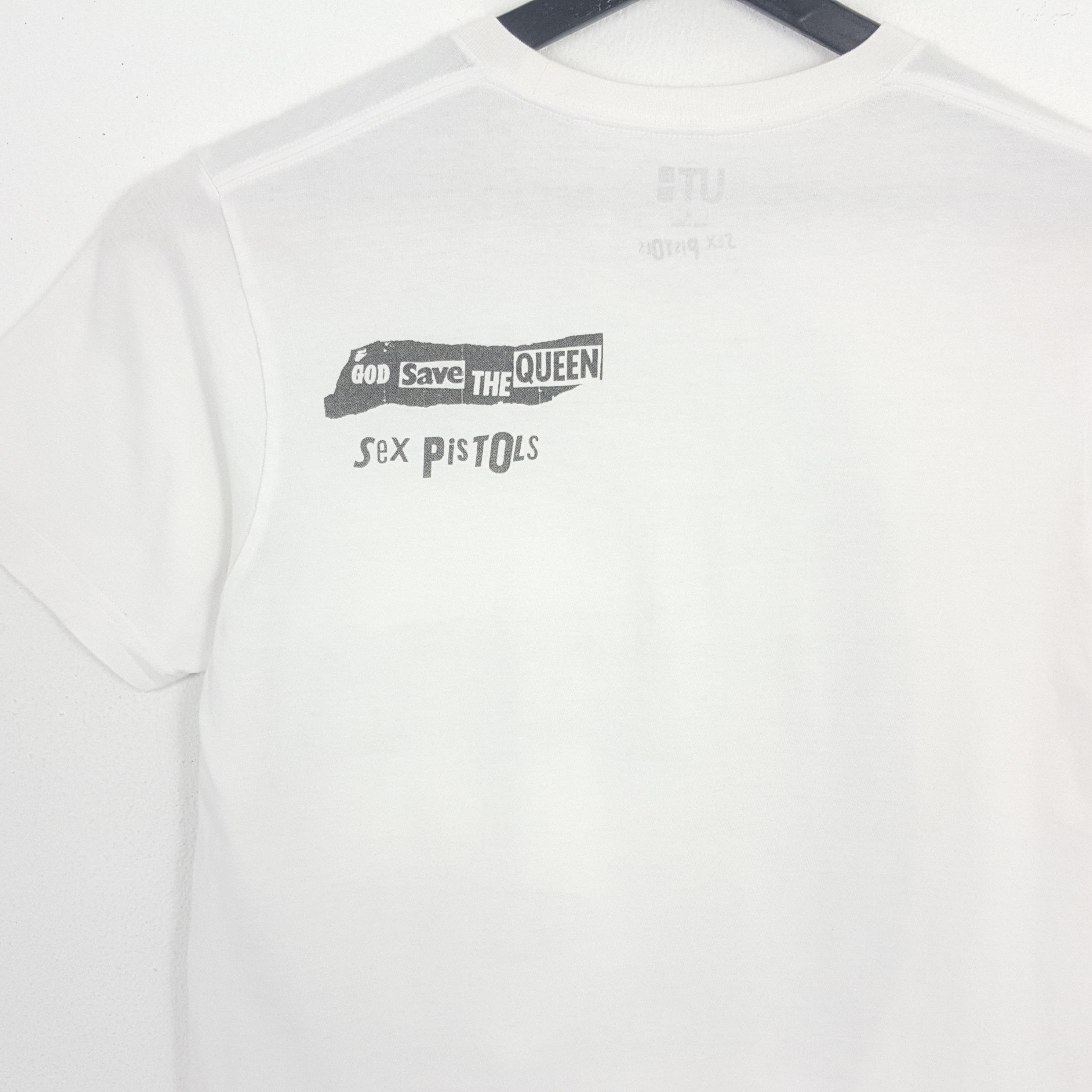 Band Tees × Japanese Brand × Uniqlo SEX PISTOLS British Punk Rock Band T-Shirt Size US M / EU 48-50 / 2 - 4 Thumbnail