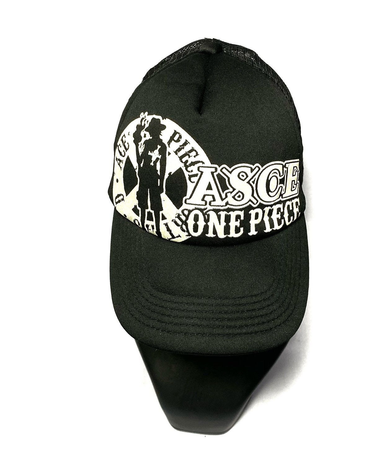 One Piece One Piece Trucker Hats Caps Size ONE SIZE - 1 Thumbnail