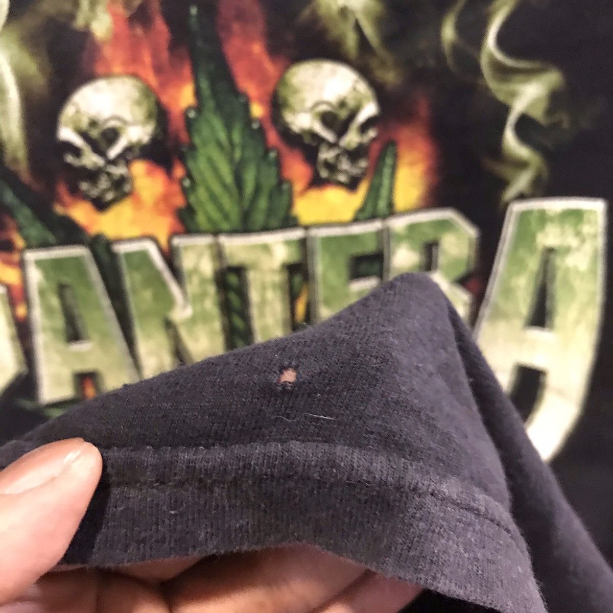 Band Tees Pantera Heavy Metal Band Tee 2002s Size US L / EU 52-54 / 3 - 6 Thumbnail
