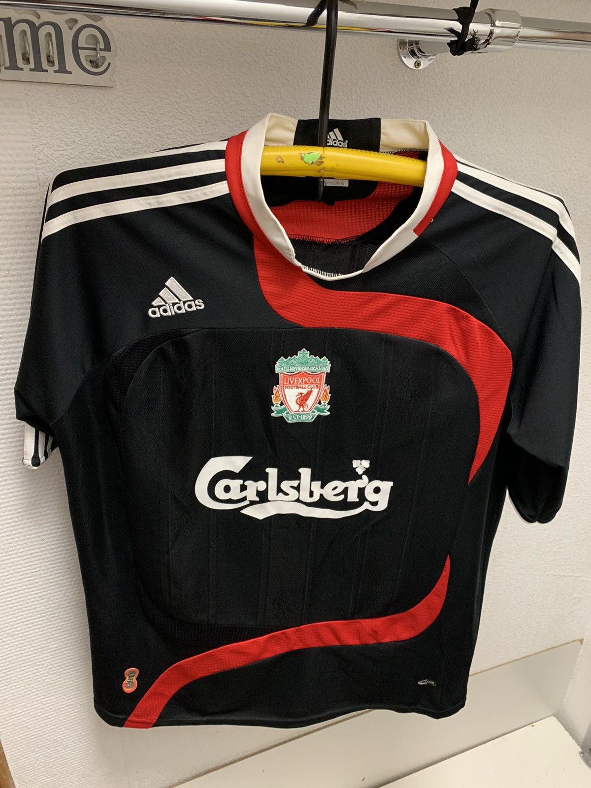 liverpool yellow jersey carlsberg