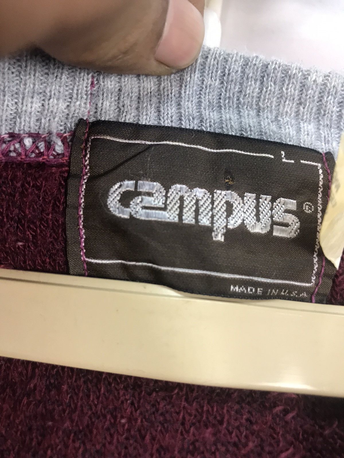Vintage Vintage campus velvet vneck sweatshirt Size US M / EU 48-50 / 2 - 3 Thumbnail