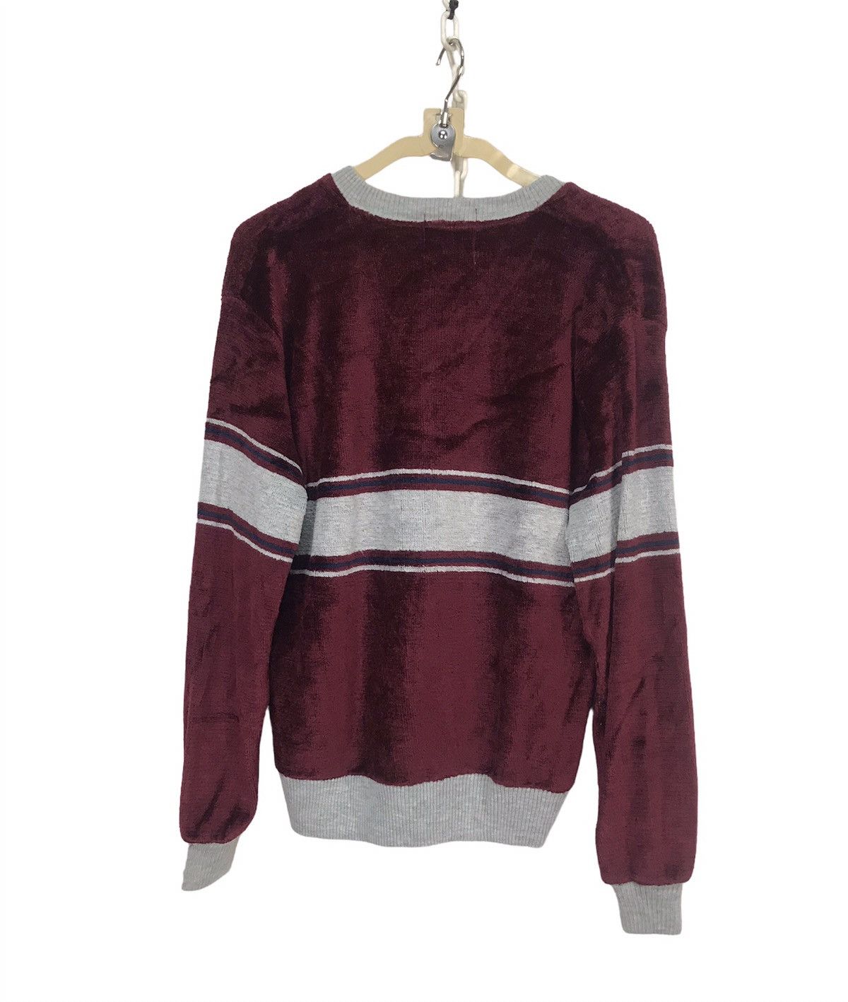 Vintage Vintage campus velvet vneck sweatshirt Size US M / EU 48-50 / 2 - 2 Thumbnail