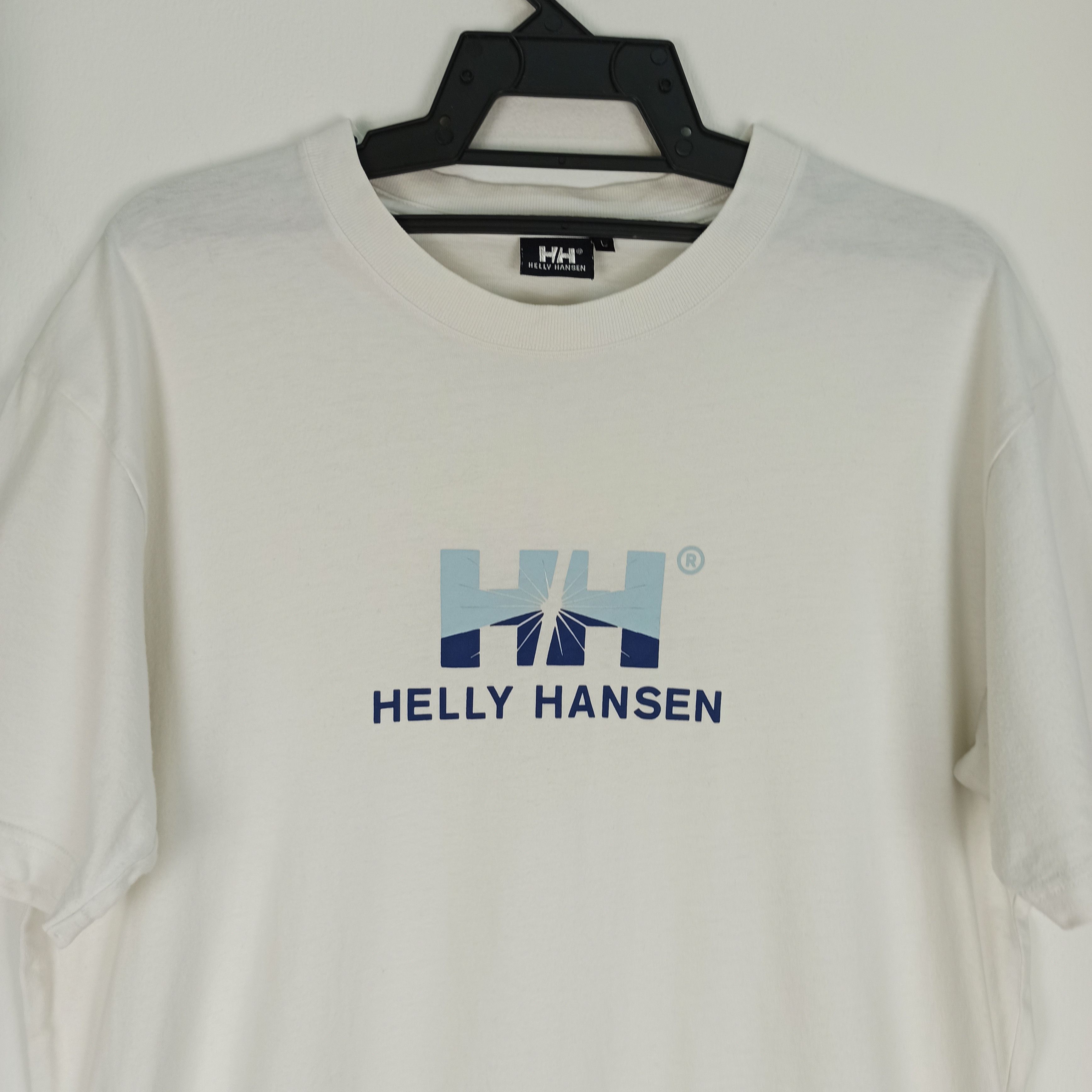 Helly Hansen Rare Helly Hansen Big Logo Tshirt Size US L / EU 52-54 / 3 - 2 Thumbnail