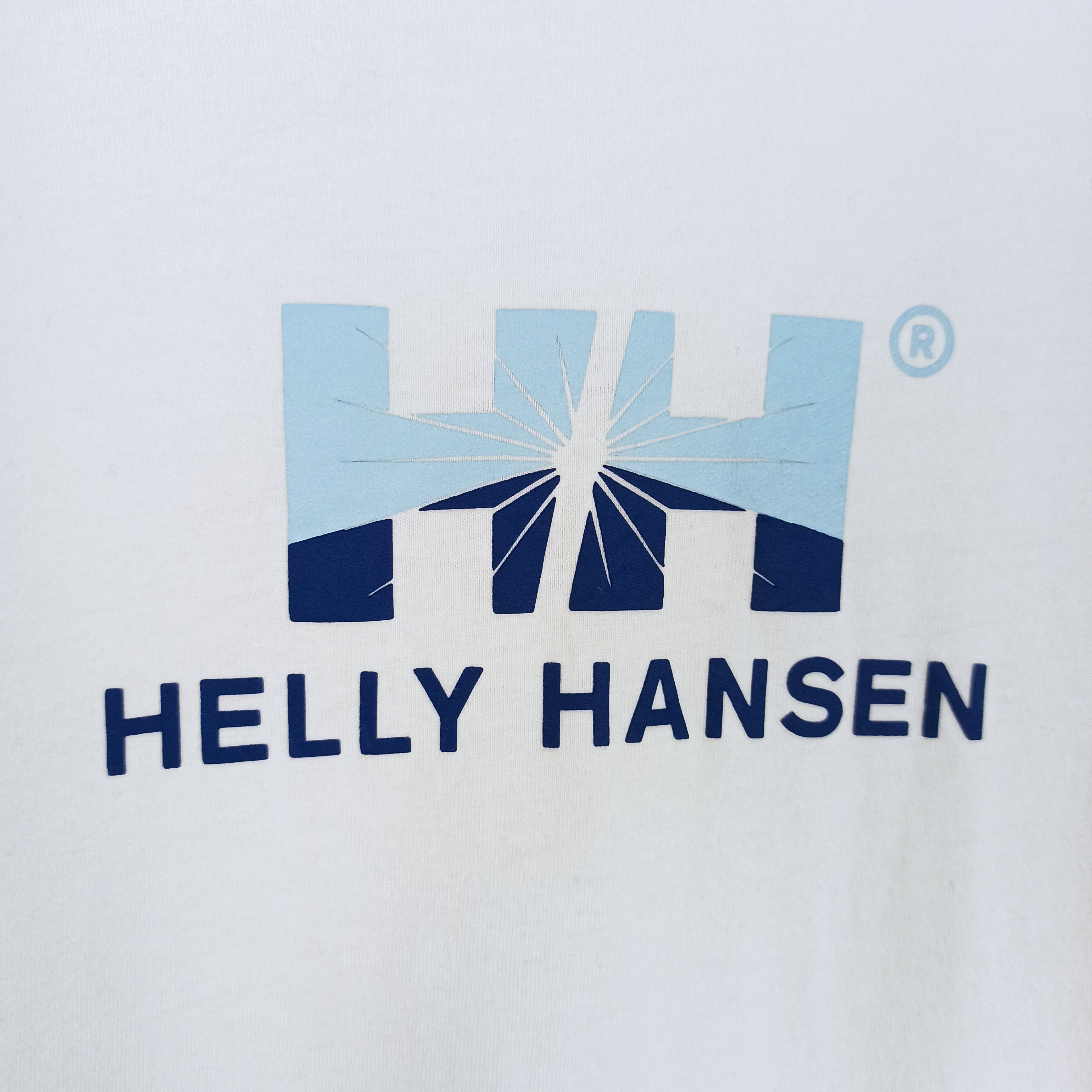 Helly Hansen Rare Helly Hansen Big Logo Tshirt Size US L / EU 52-54 / 3 - 3 Thumbnail