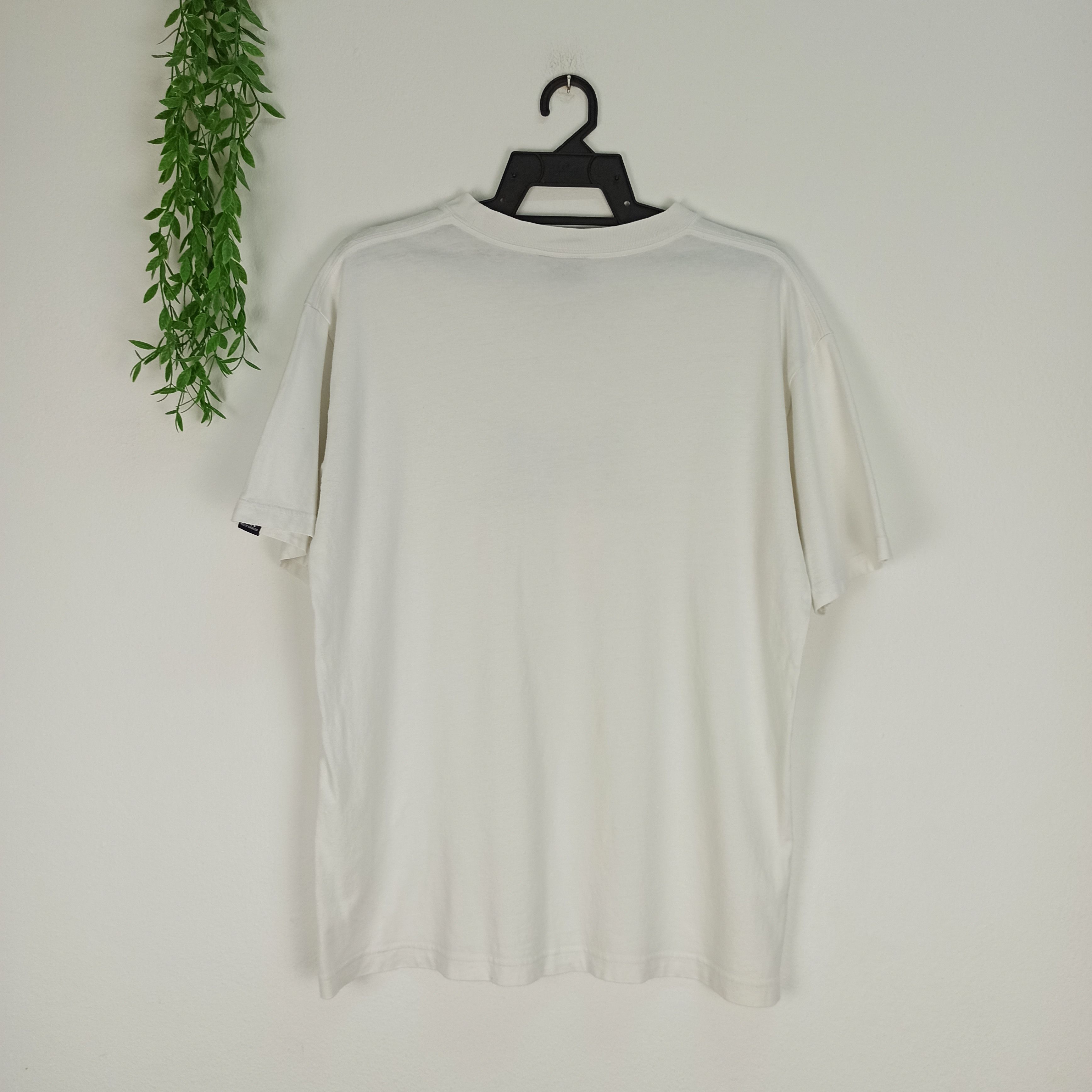 Helly Hansen Rare Helly Hansen Big Logo Tshirt Size US L / EU 52-54 / 3 - 5 Thumbnail