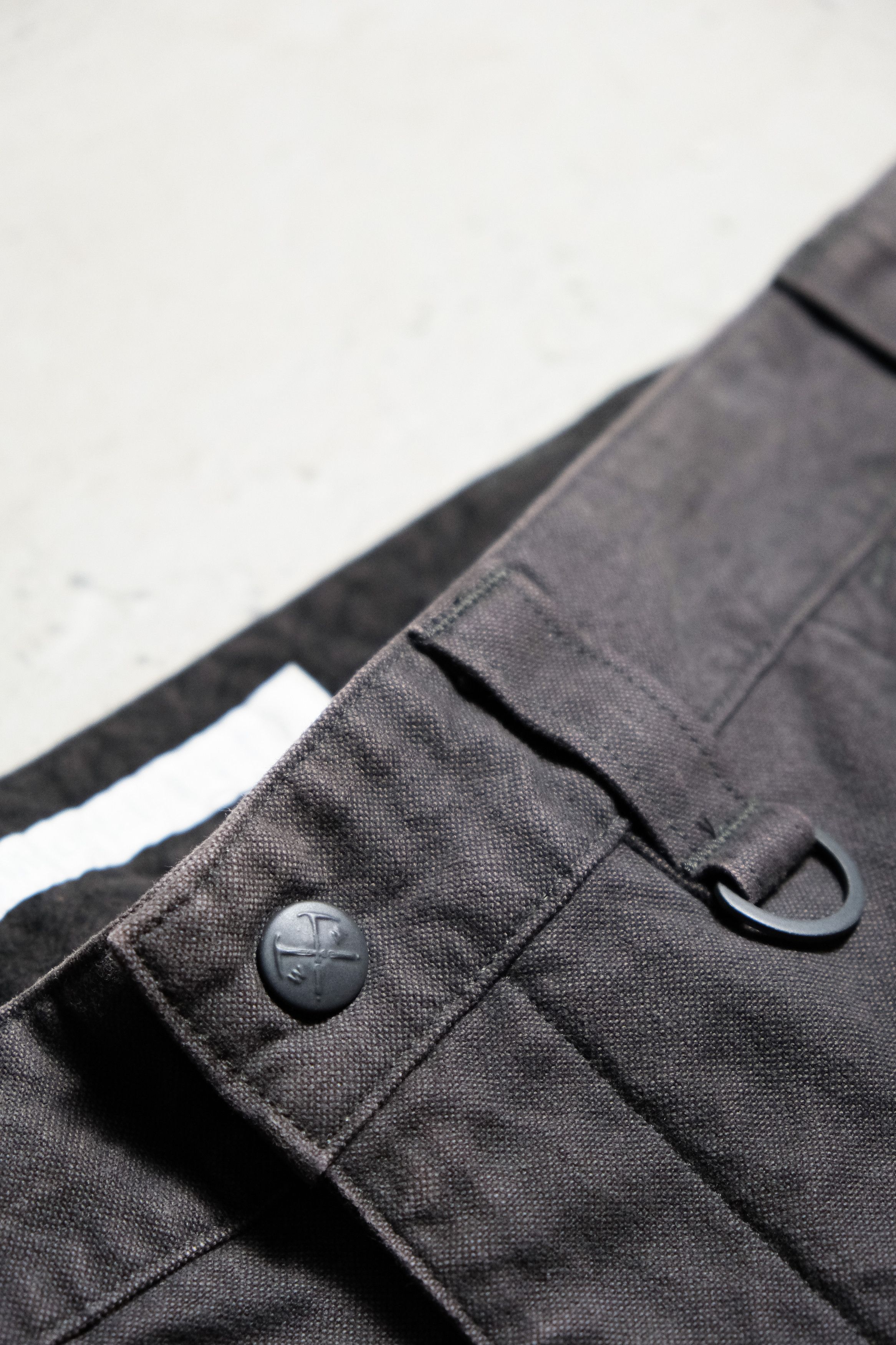 White Mountaineering White Mountaineering 12A/W Double Pocket Pants Size US 33 - 2 Thumbnail