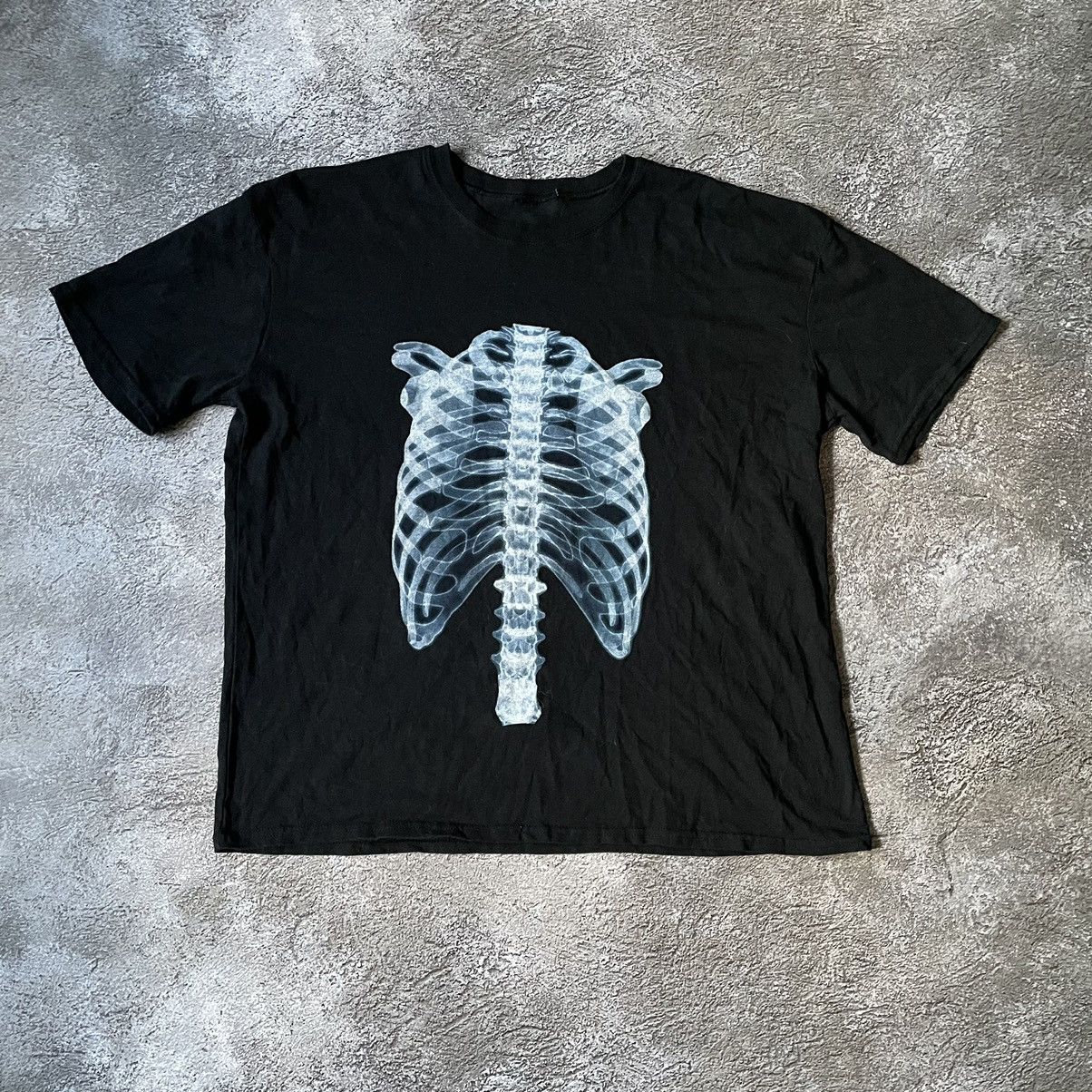 Vintage Vintage Y2K Skeleton X Ray Graphic Tee Black Oversized XL Size US XL / EU 56 / 4 - 2 Thumbnail