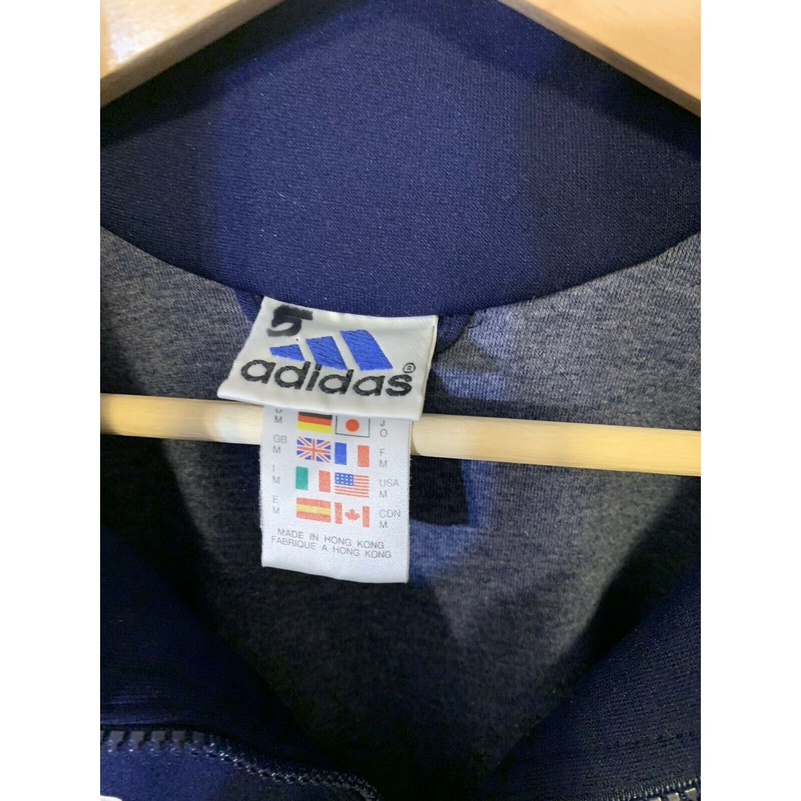 Adidas VINTAGE Adidas Full Zip Track Jacket Men’s Sz M Blue White H Size US M / EU 48-50 / 2 - 2 Thumbnail