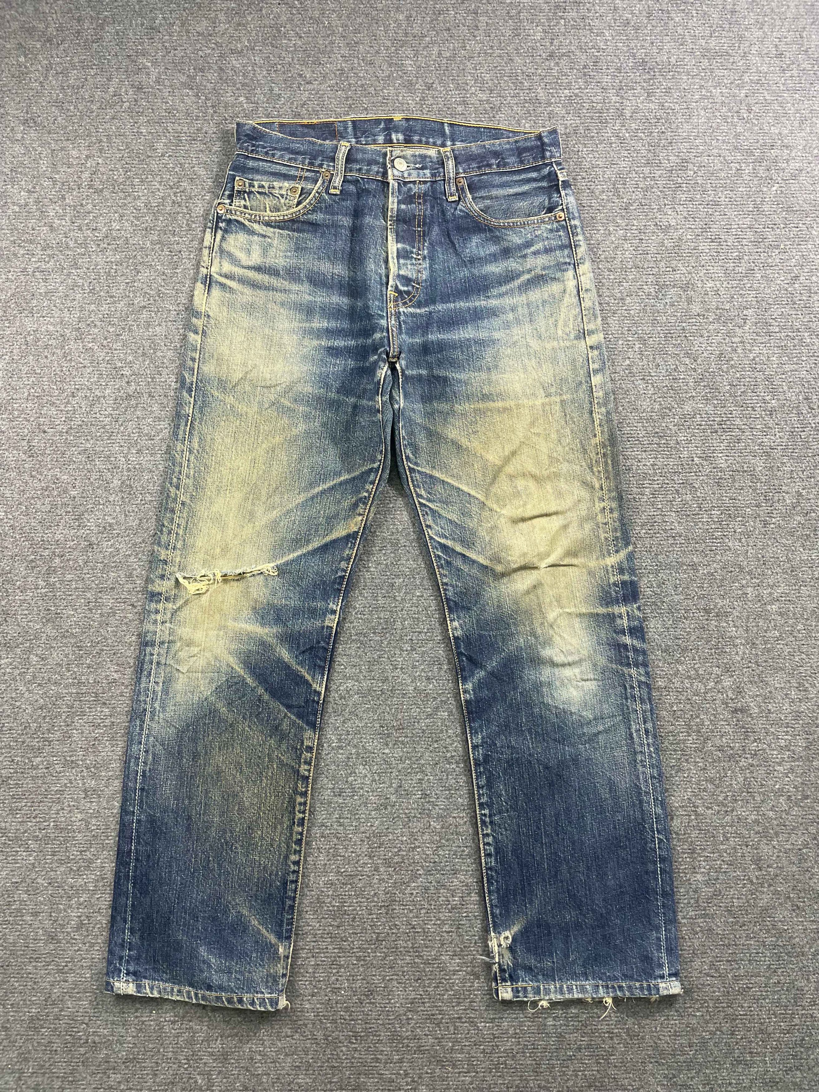 image of Distressed Denim x Levis Vintage 90's Levis 501 Distressed Faded Blue Jeans in Blue Denim (Size 30)