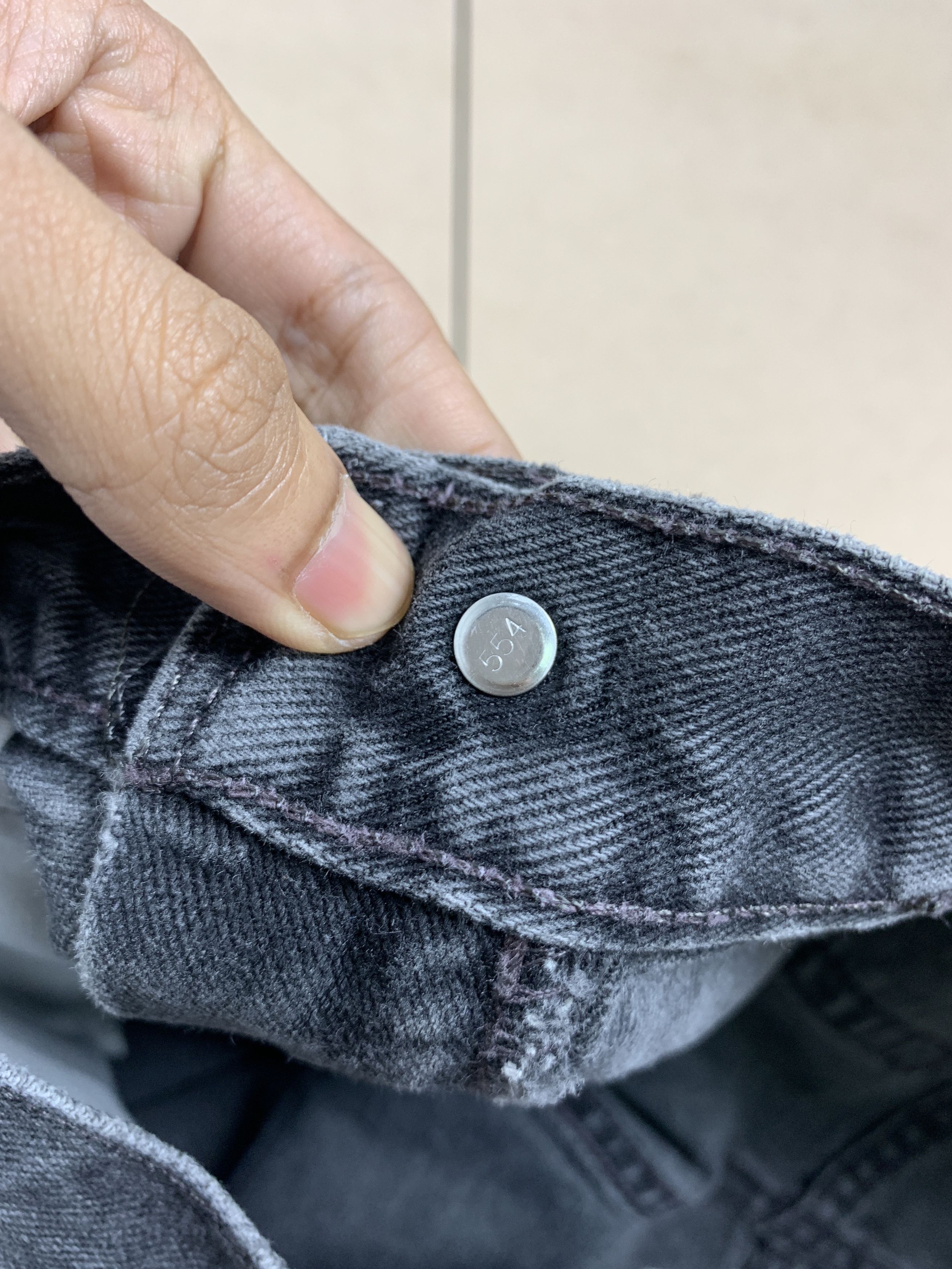 Levi's × Vintage Vintage Levis 505 Straight Cut Faded Black Jeans Size US 34 / EU 50 - 13 Thumbnail