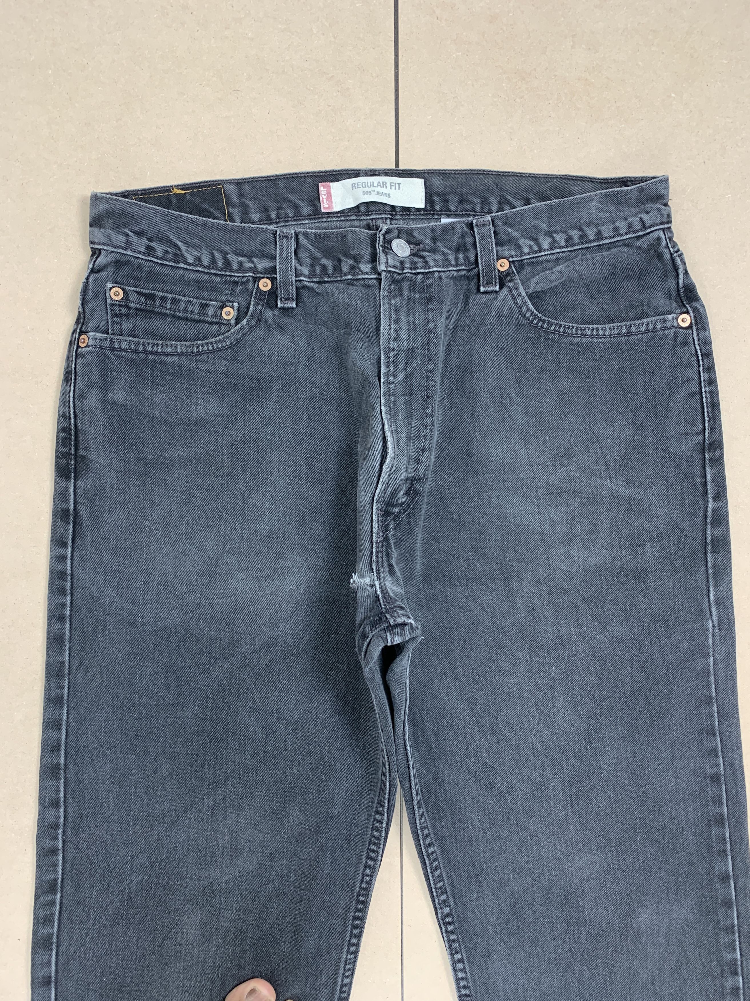 Levi's × Vintage Vintage Levis 505 Straight Cut Faded Black Jeans Size US 34 / EU 50 - 3 Thumbnail