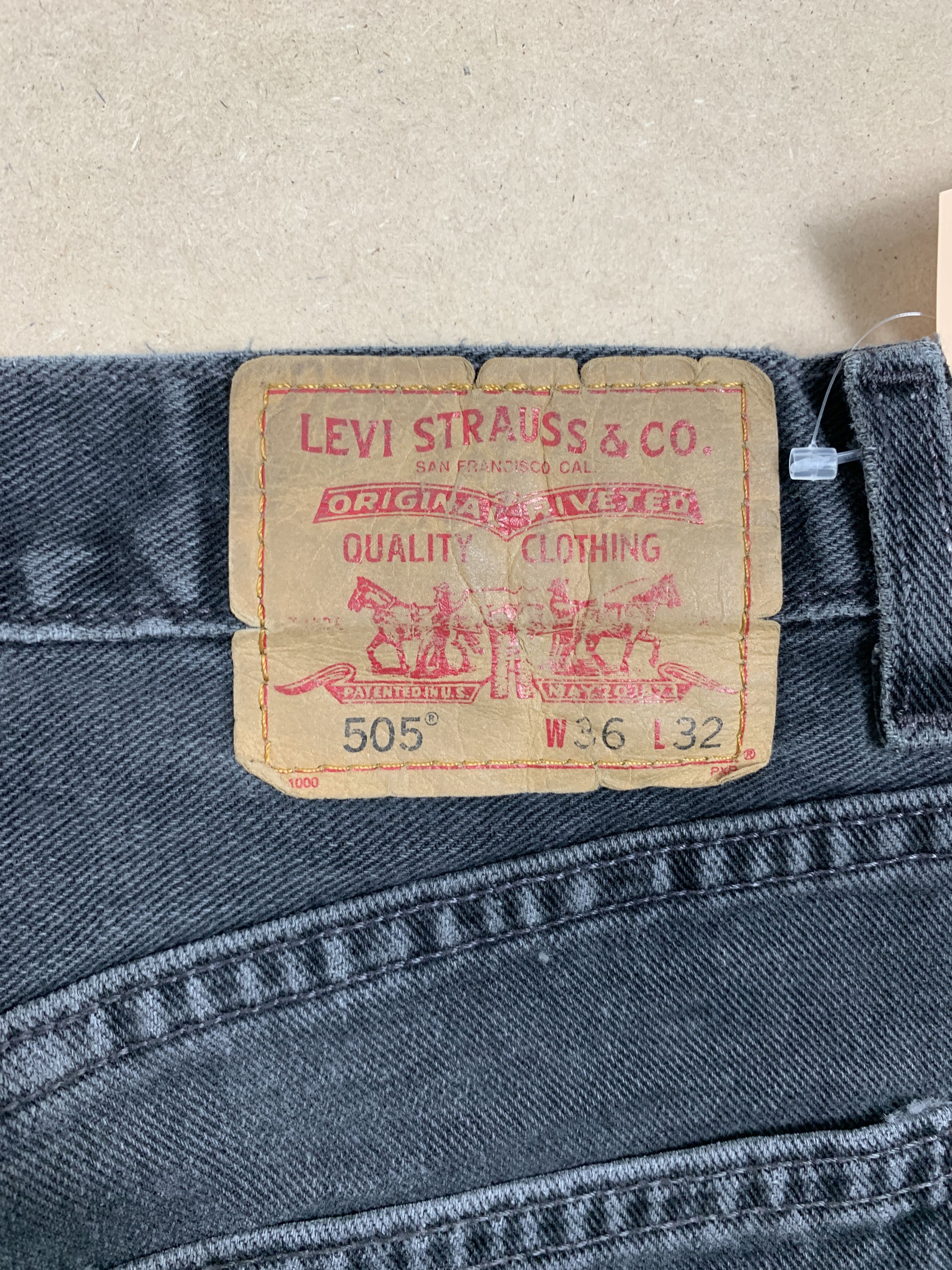 Levi's × Vintage Vintage Levis 505 Straight Cut Faded Black Jeans Size US 34 / EU 50 - 9 Thumbnail