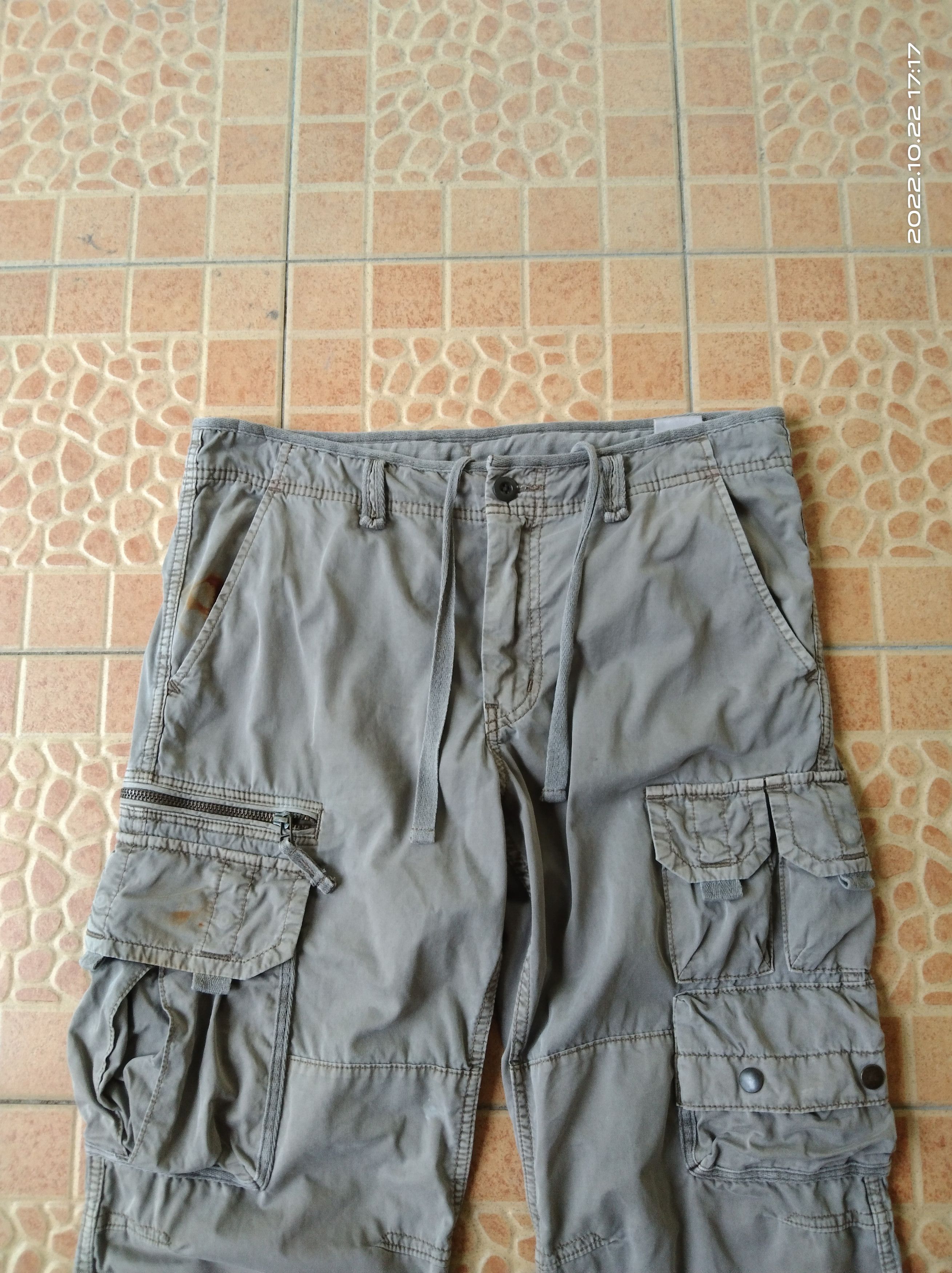 Japanese Brand DiSTRESSED TACTICAL FADED MULTIPOCKET PARACHUTE Size US 32 / EU 48 - 4 Thumbnail