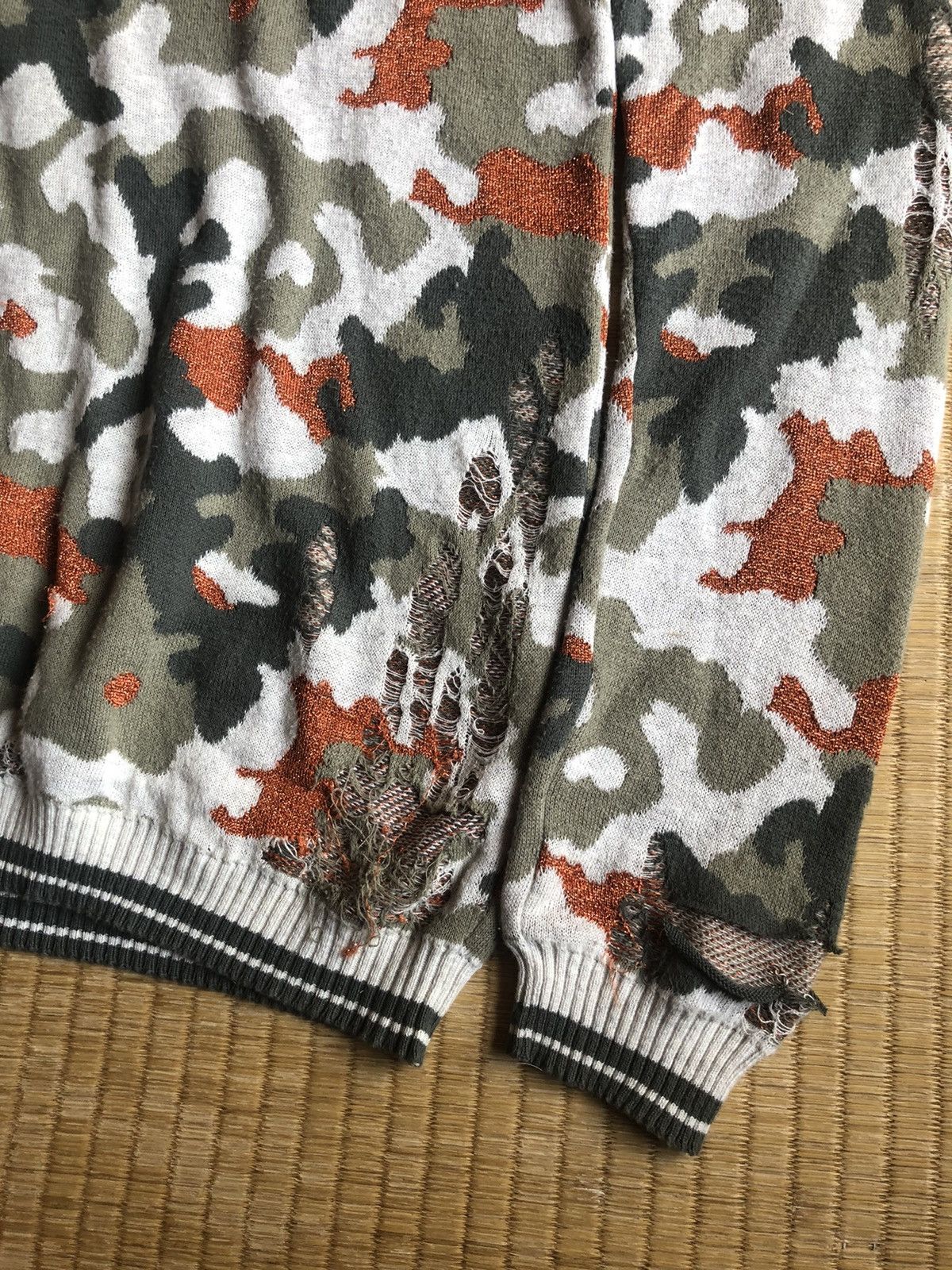Maison MIHARA YASUHIRO GRAIL🔥OG Miharayasuhiro Camouflage Destroy Knit Size US M / EU 48-50 / 2 - 3 Thumbnail