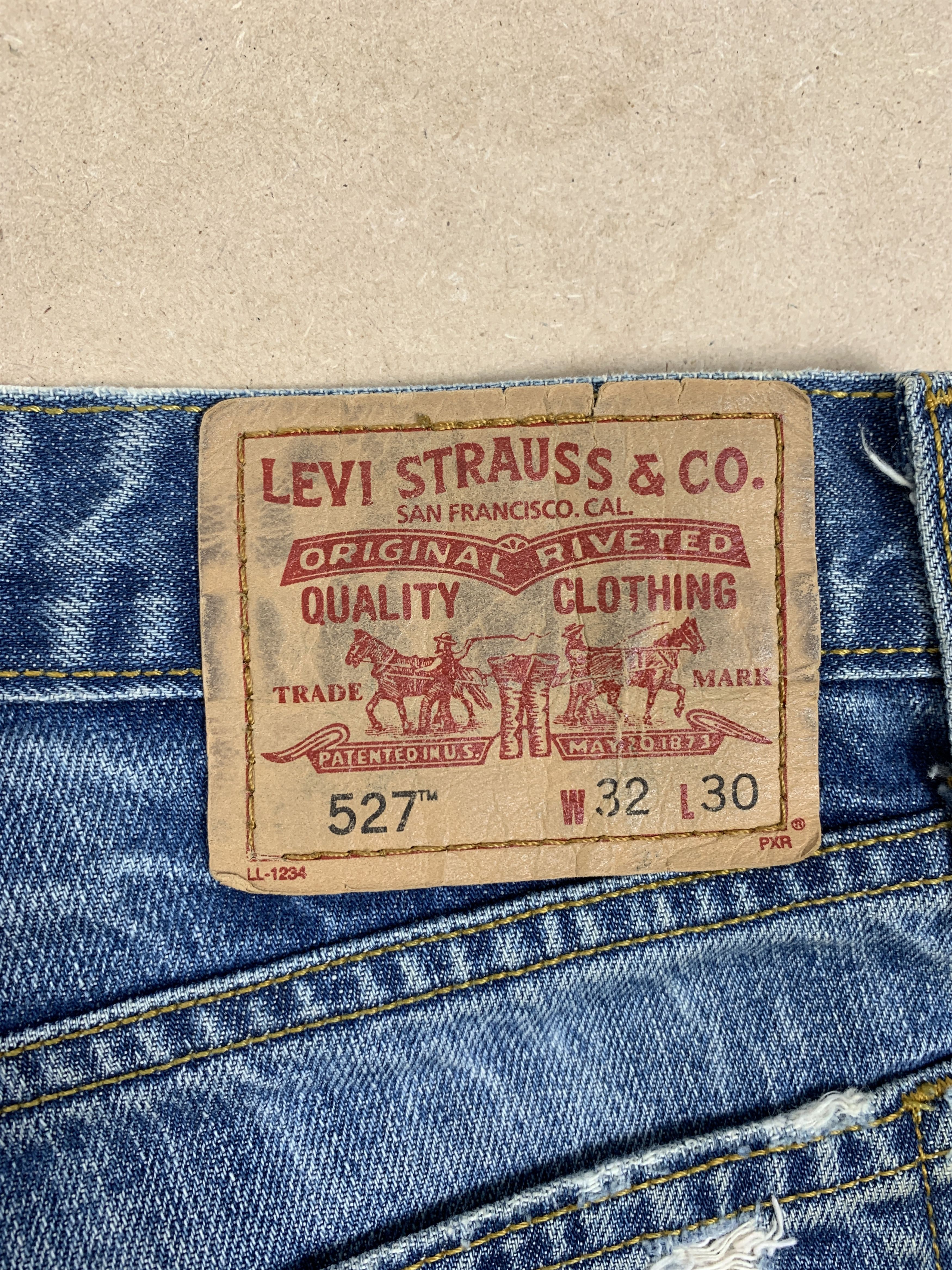 Levi's Vintage LEVI'S 527 Flared Bootcut Faded Jeans P0135 Size US 32 / EU 48 - 8 Thumbnail