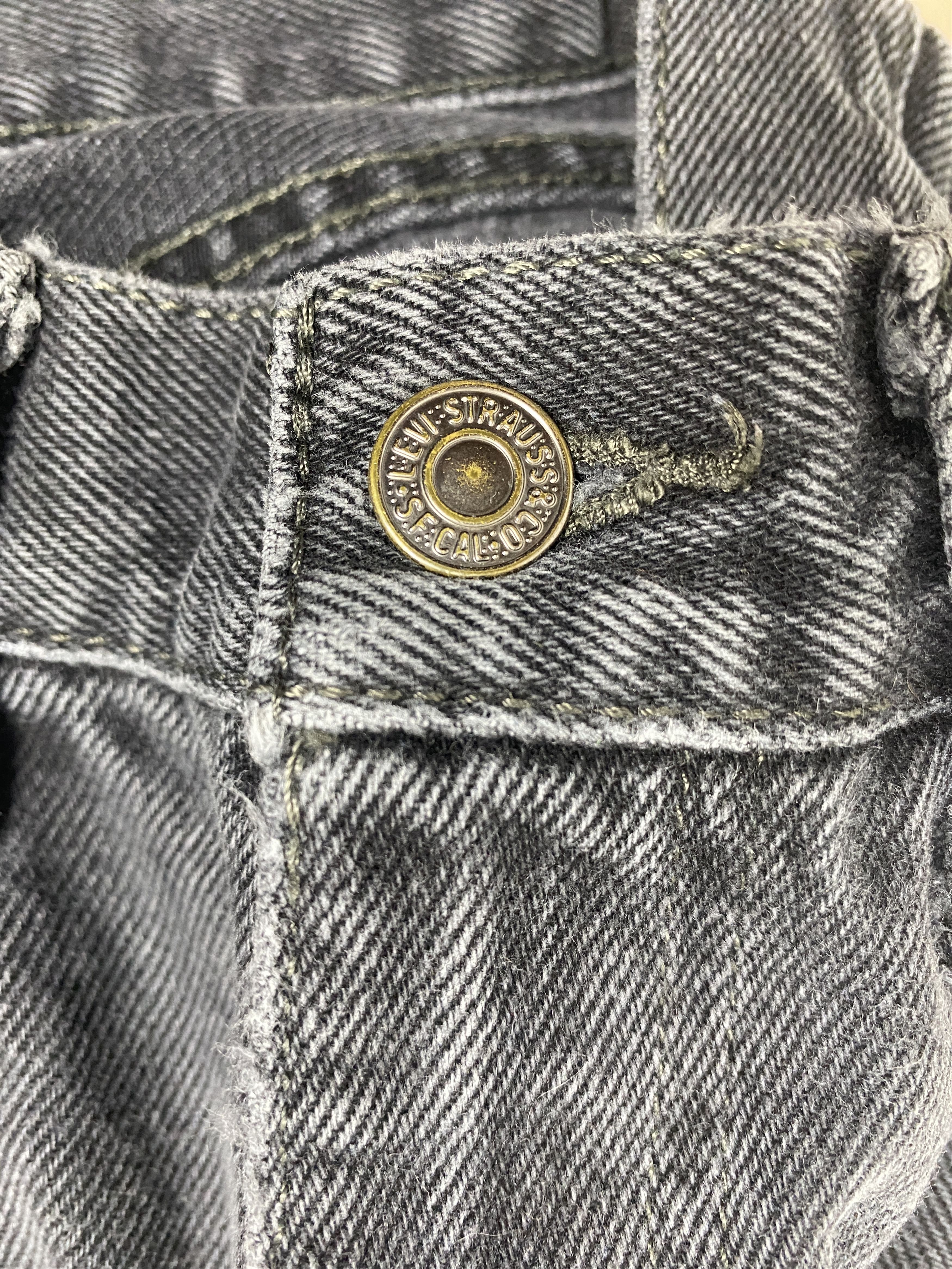 Levi's Vintage Levis 505 Straight Cut Distressed Faded Black Jeans Size US 29 - 18 Thumbnail