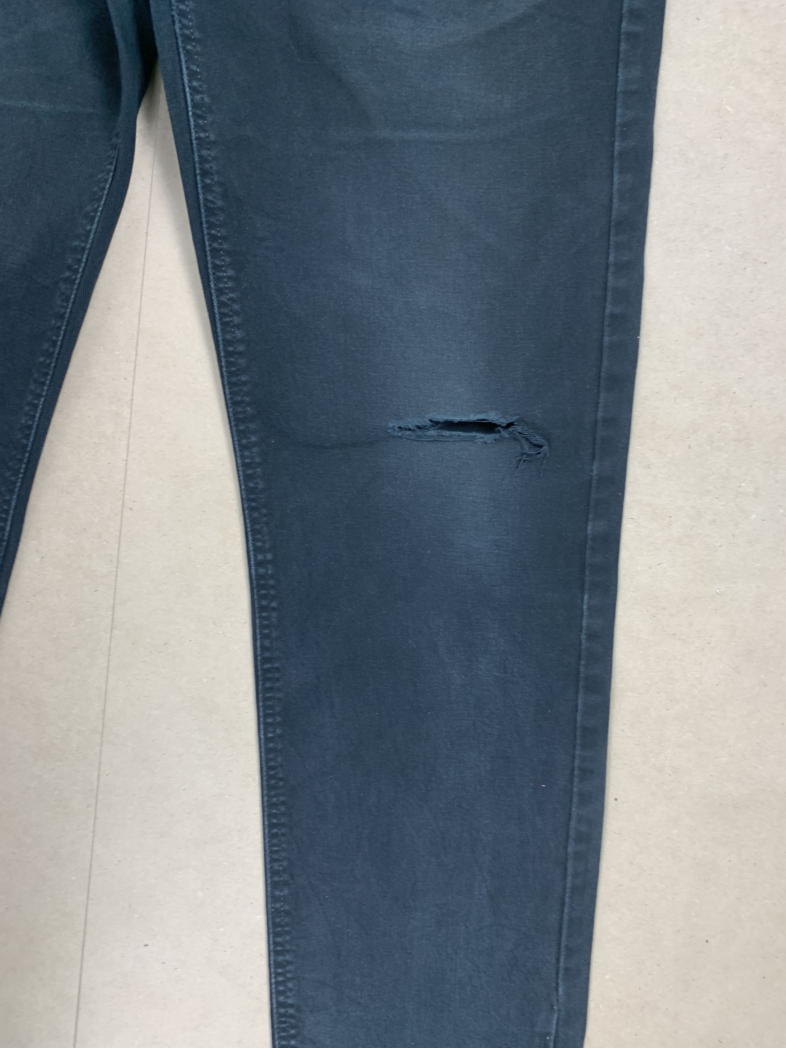 Levi's × Vintage Vintage Levis 541 Skinny Faded Black Jeans Size US 34 / EU 50 - 3 Thumbnail