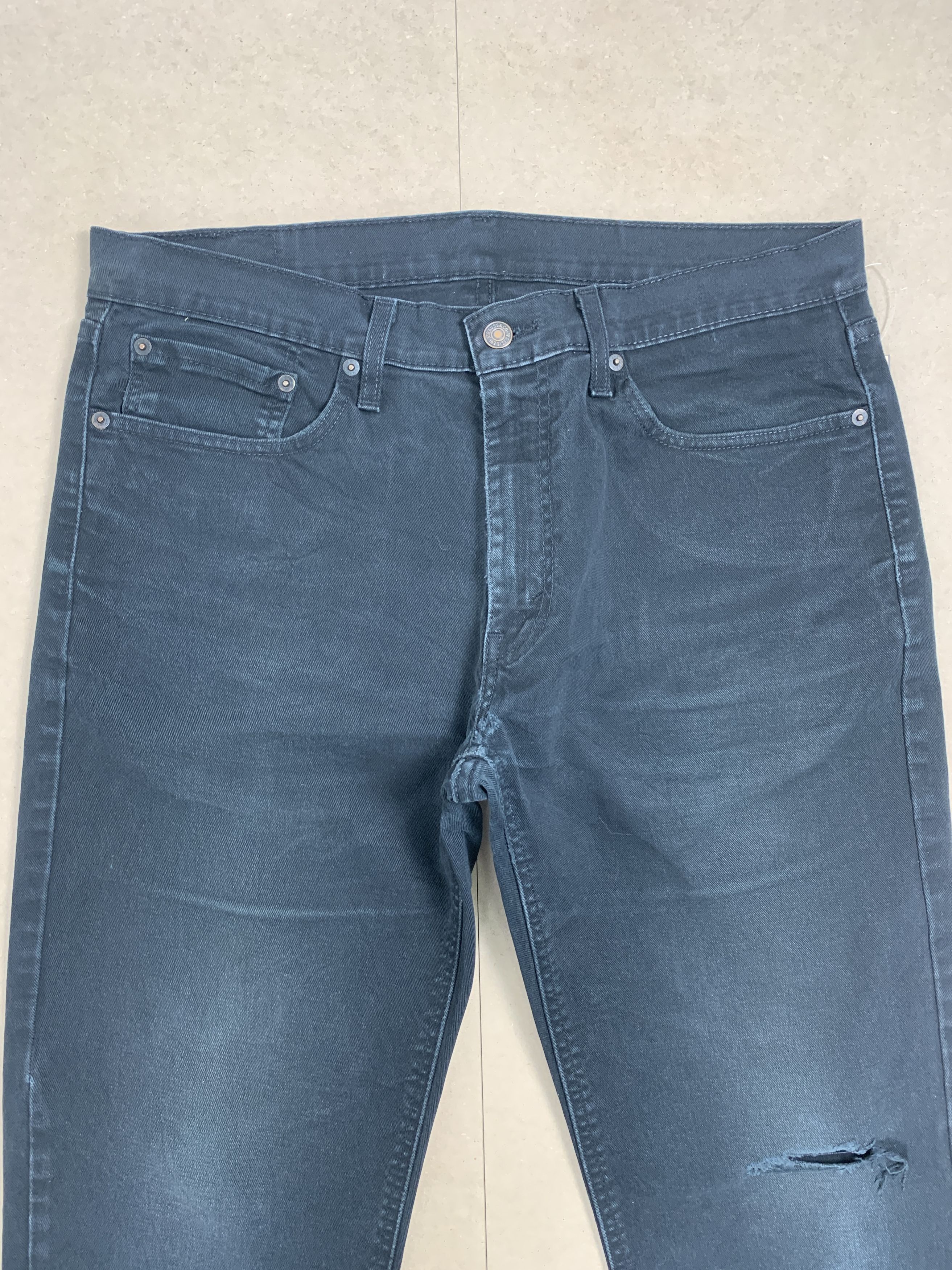 Levi's × Vintage Vintage Levis 541 Skinny Faded Black Jeans Size US 34 / EU 50 - 2 Thumbnail