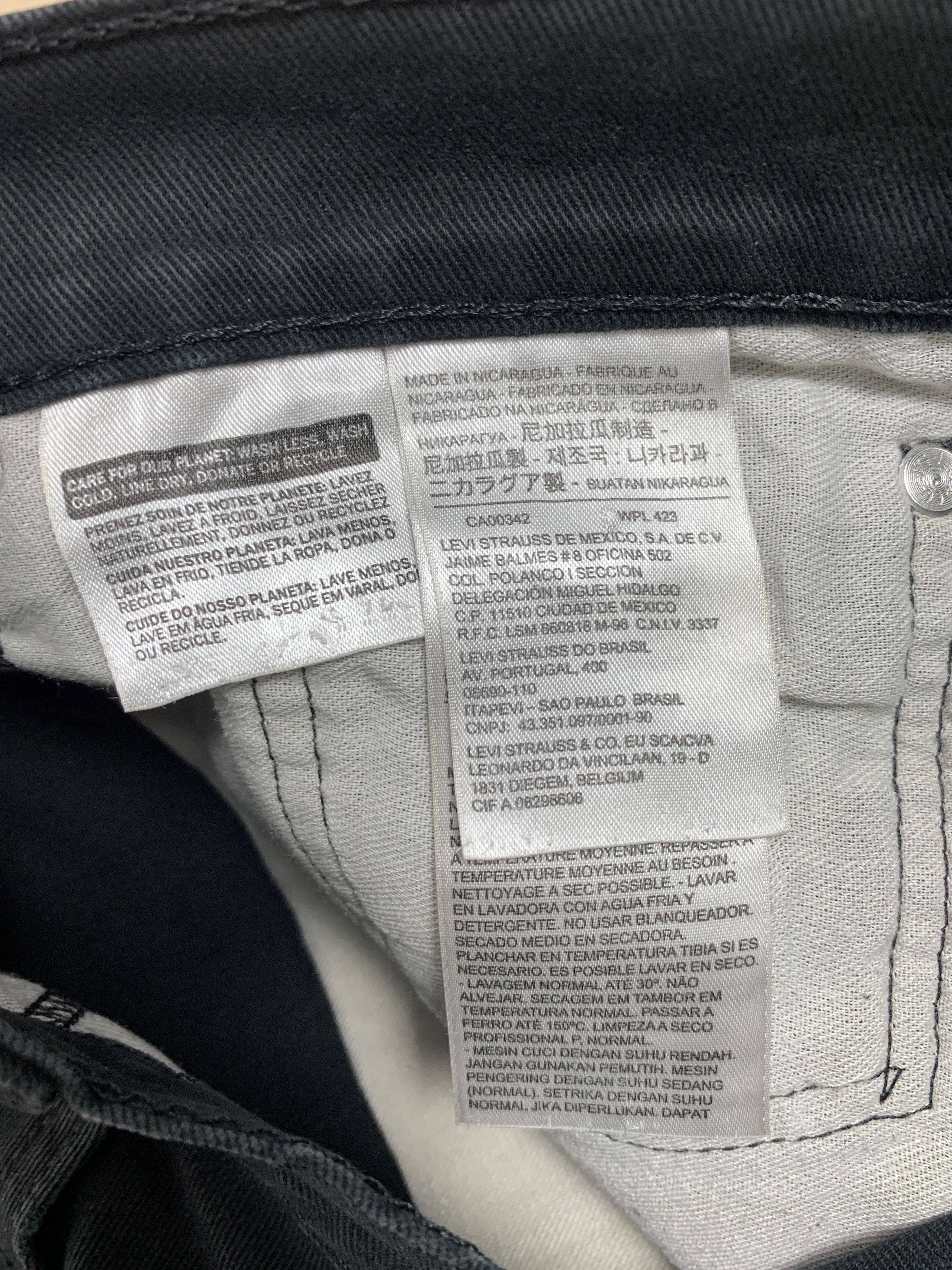 Levi's × Vintage Vintage Levis 541 Skinny Faded Black Jeans Size US 34 / EU 50 - 11 Thumbnail