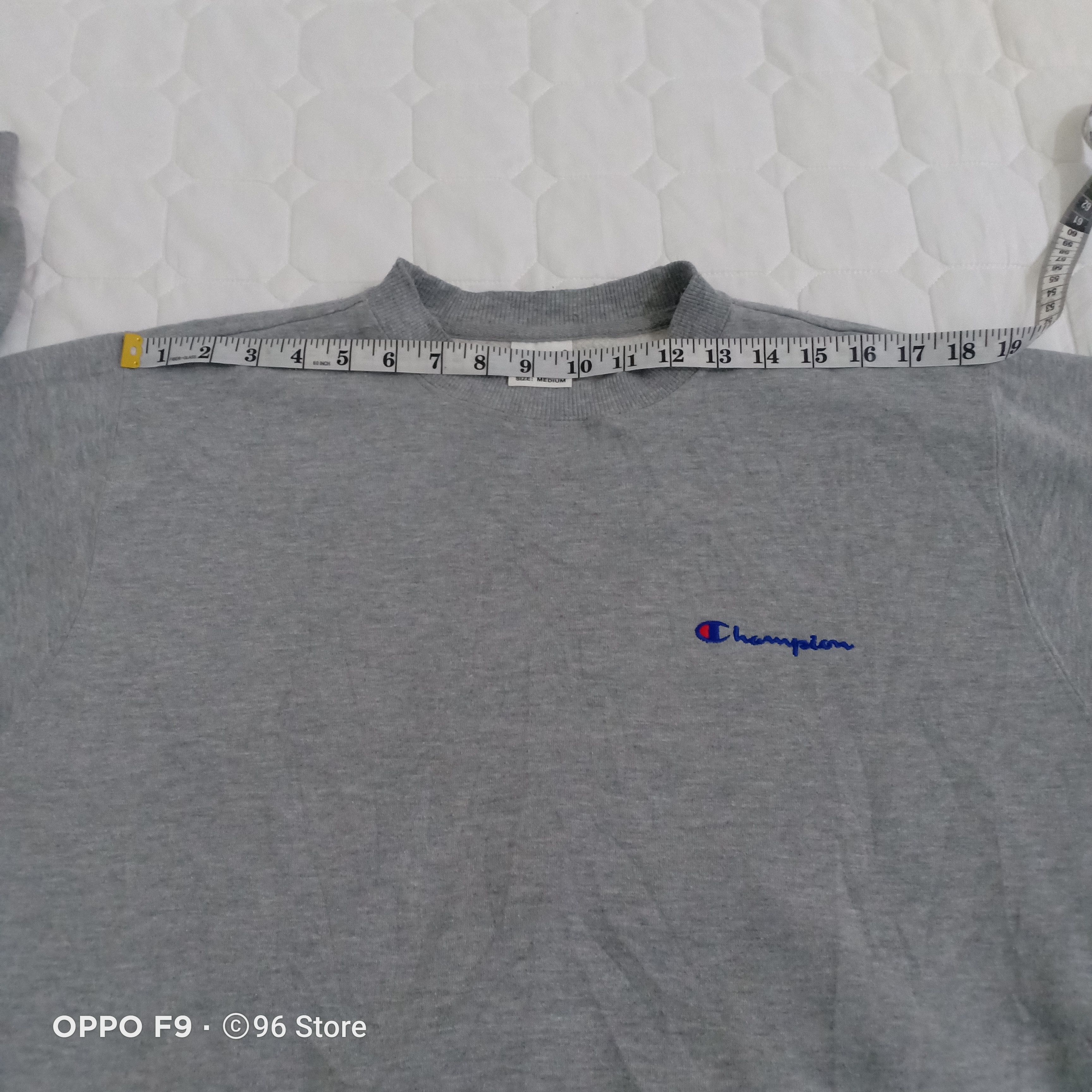 Champion Vintage Champion Kanye west style Crewneck Sweatshirt Size US M / EU 48-50 / 2 - 9 Thumbnail