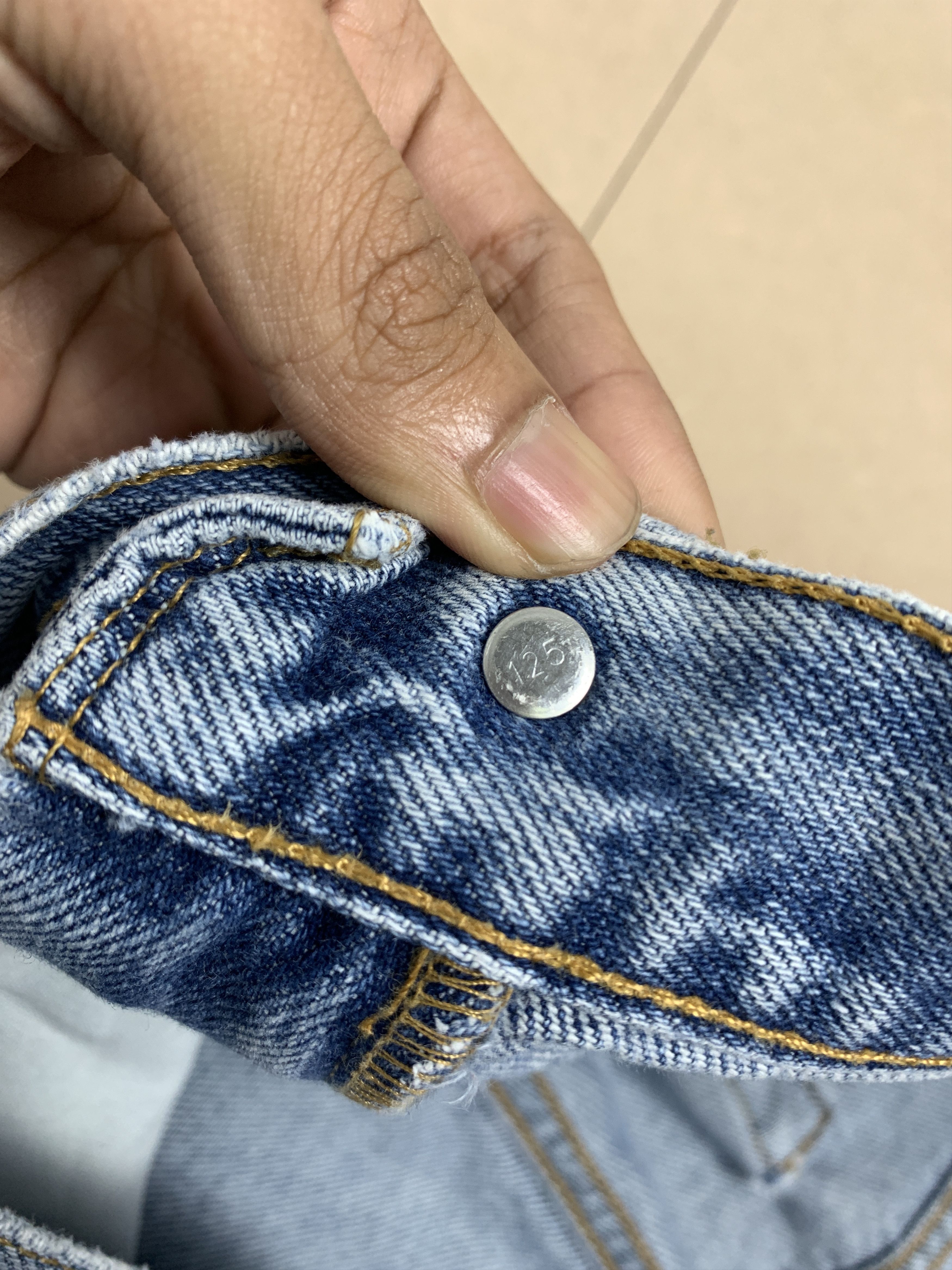 Levi's Vintage LEVI'S 517 BootCut Distressed Faded Jeans P0263 Size US 36 / EU 52 - 13 Thumbnail