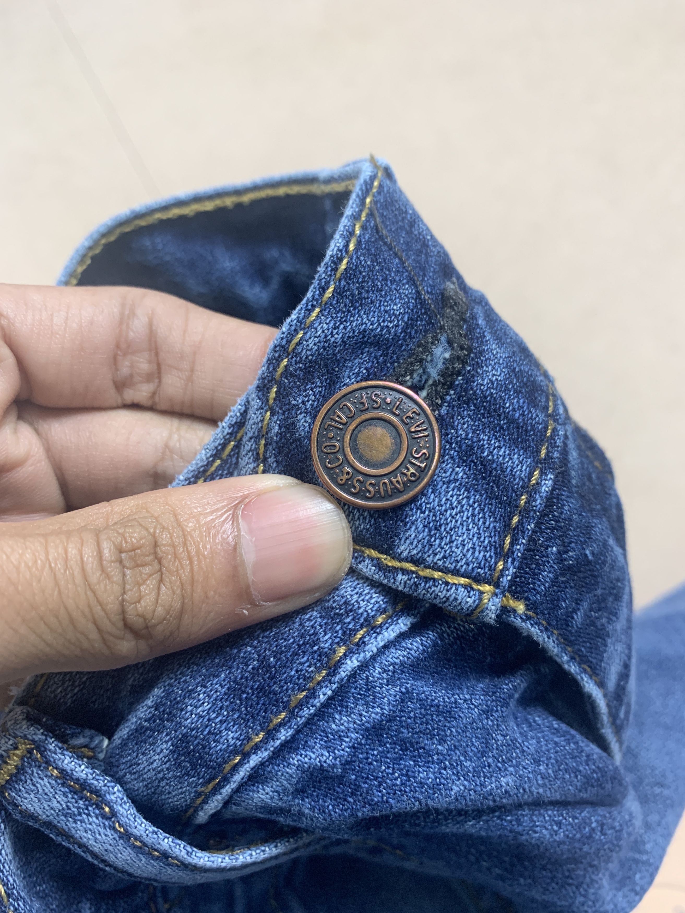 Levi's Vintage Levis 514 Straight Cut Blue Faded Blue Jeans Size US 33 - 19 Thumbnail