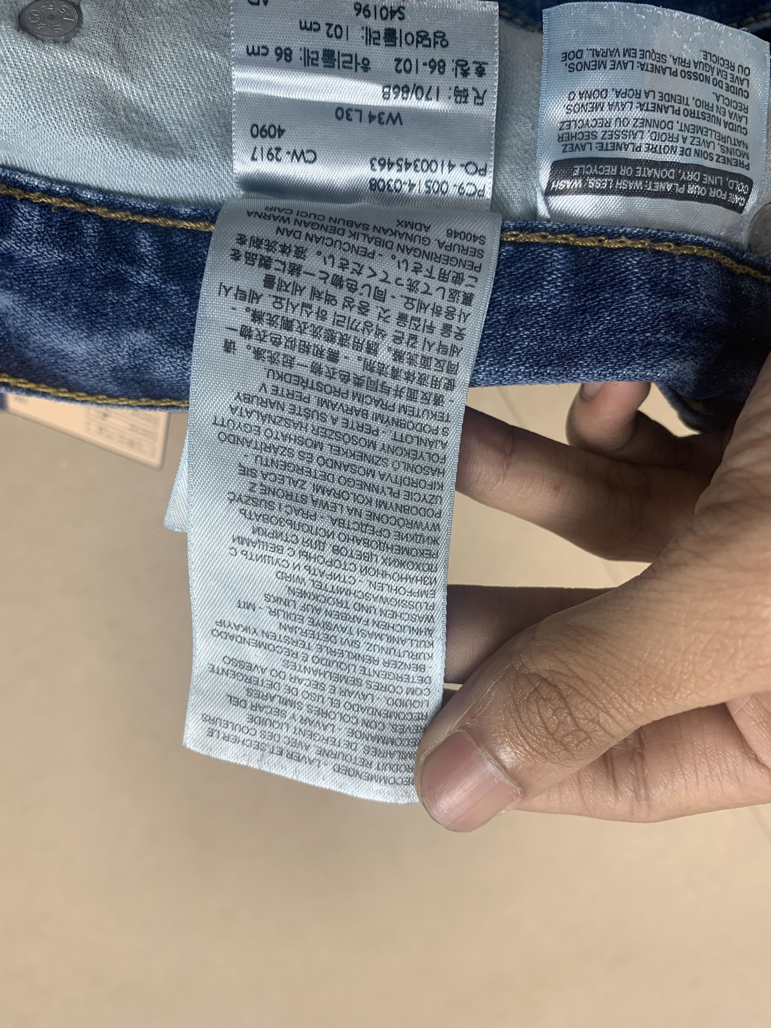 Levi's Vintage Levis 514 Straight Cut Blue Faded Blue Jeans Size US 33 - 16 Thumbnail