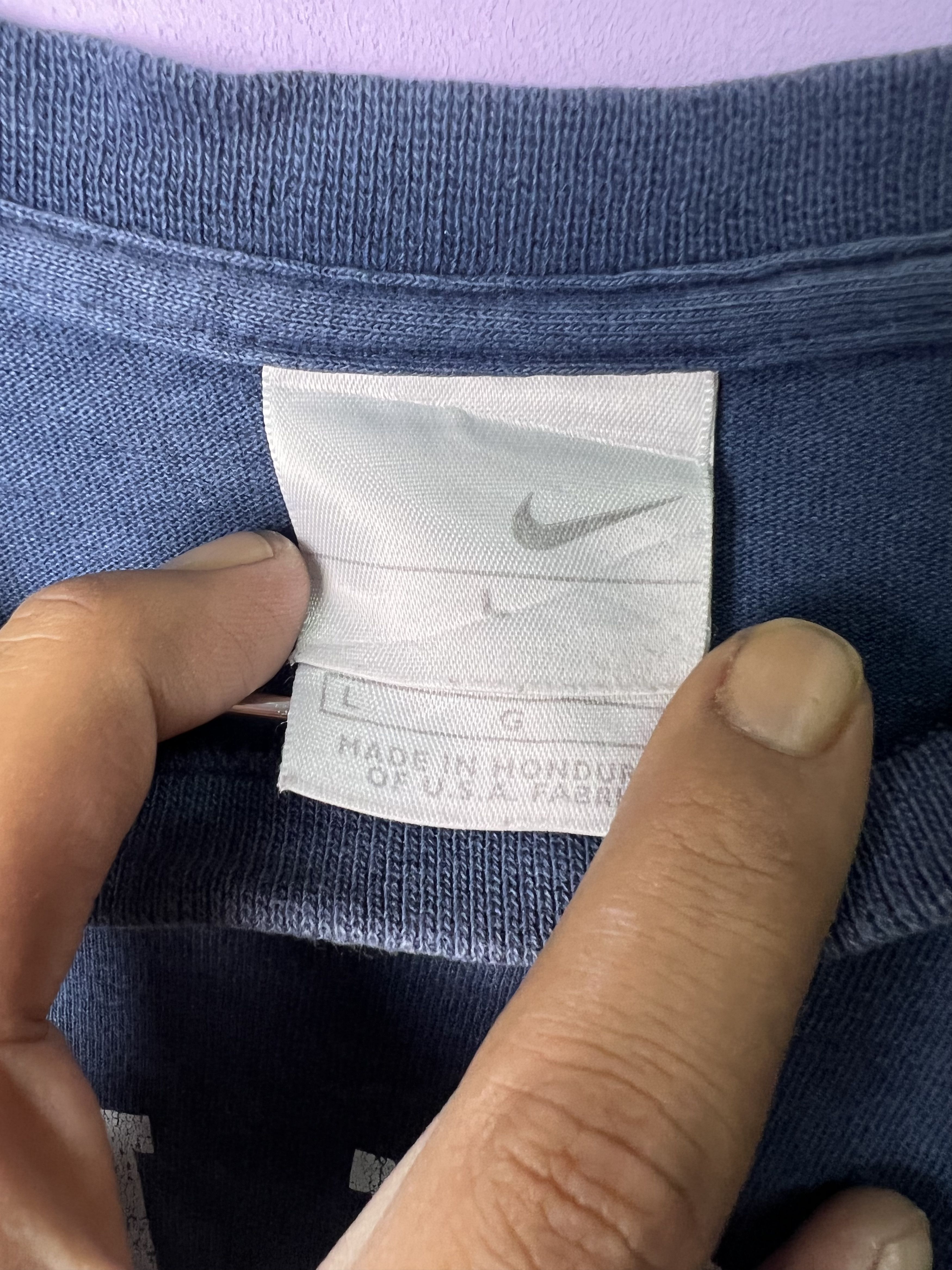 Nike 🔥Vintage Nike Athletics Tees Size US L / EU 52-54 / 3 - 9 Thumbnail