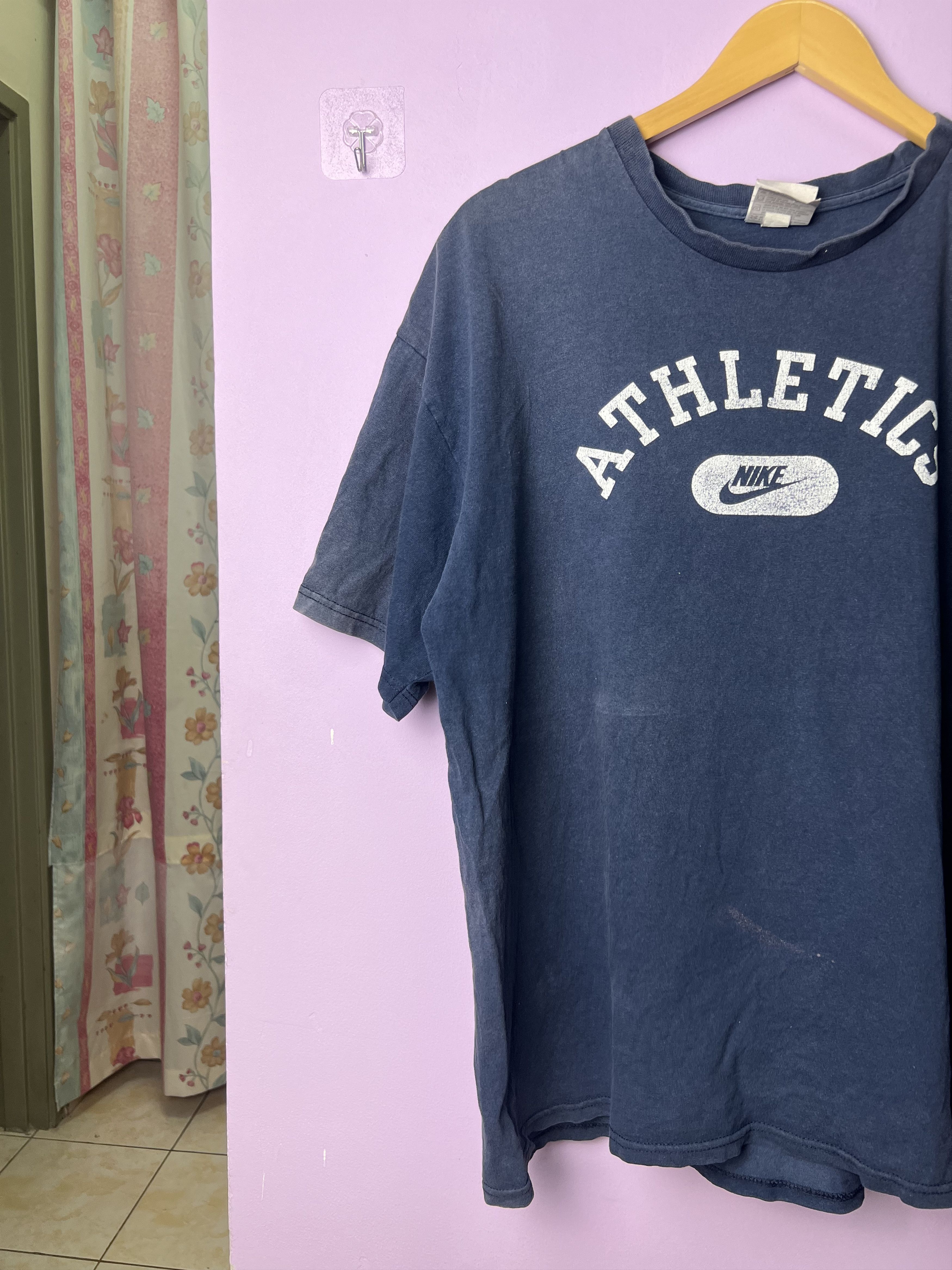 Nike 🔥Vintage Nike Athletics Tees Size US L / EU 52-54 / 3 - 4 Thumbnail
