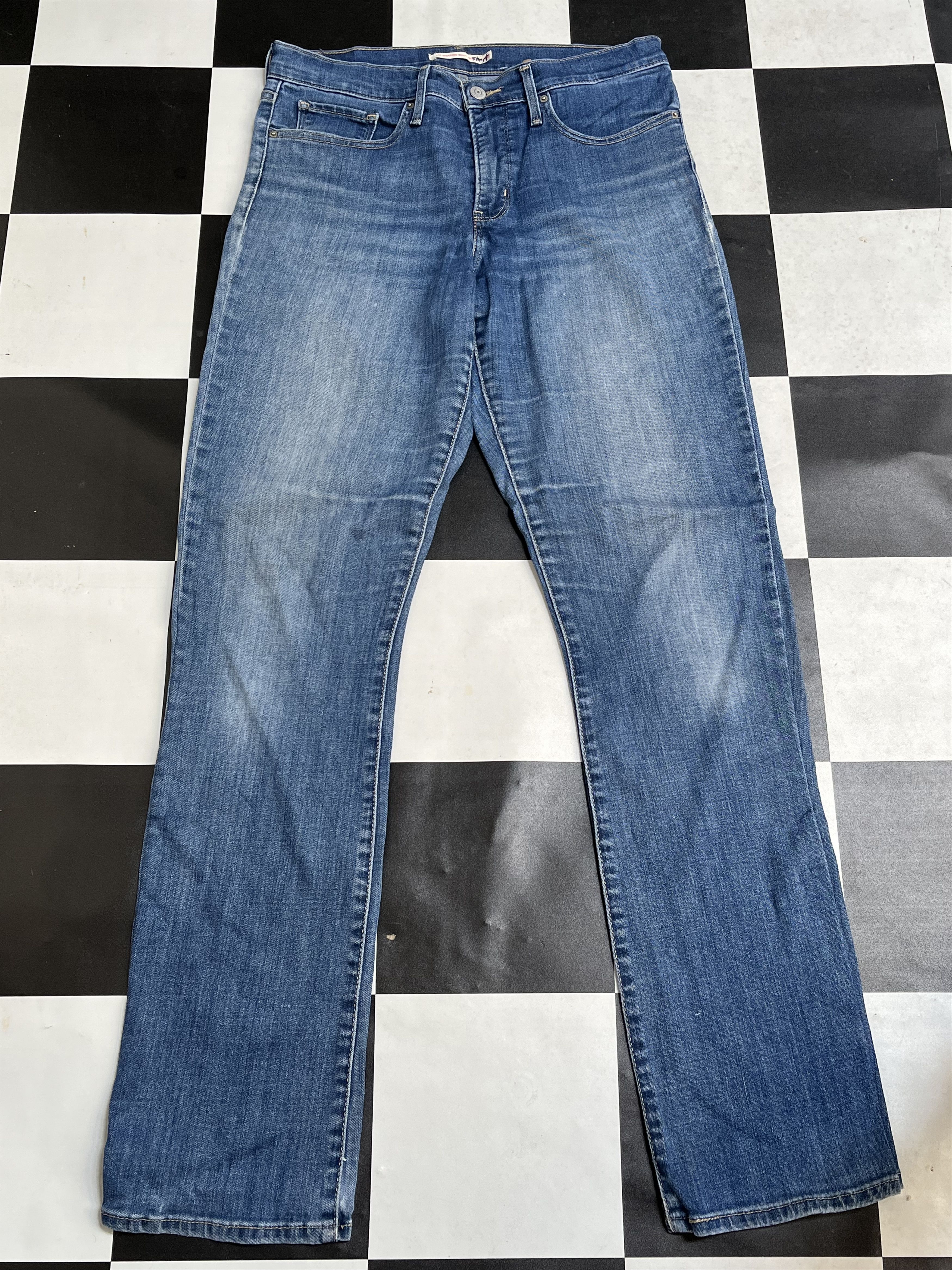 image of Levis 315 Shapping Bootcut Jeans L659 in Blue, Women's