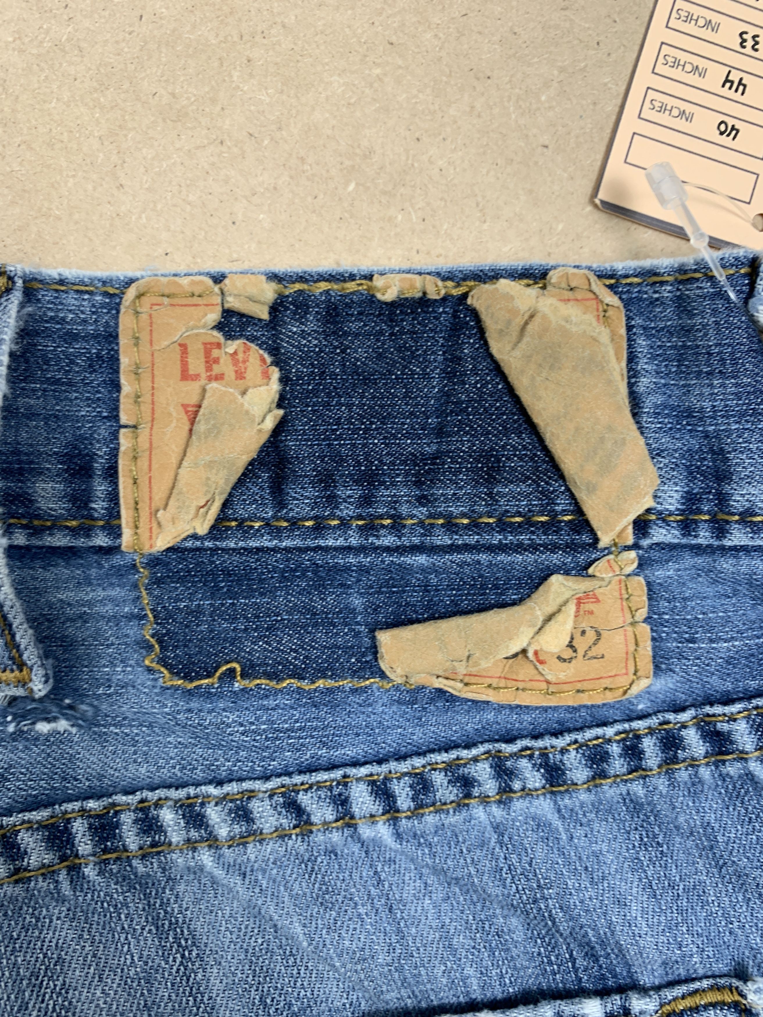 Levi's Vintage Levis 527 Flared Boot Cut Faded Jeans P0367 Size US 40 / EU 56 - 9 Thumbnail