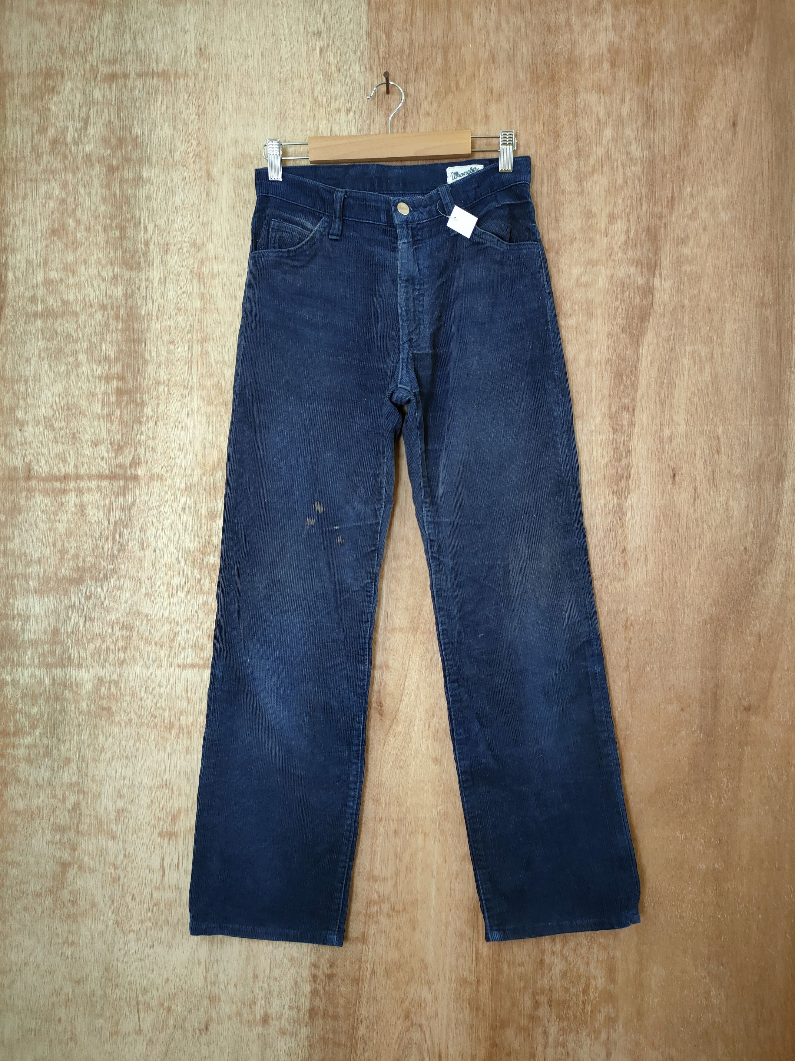 image of 90's Wrangler Vintage Corduroy Streetwear Pants 46-413 in Blue, Men's (Size 28)