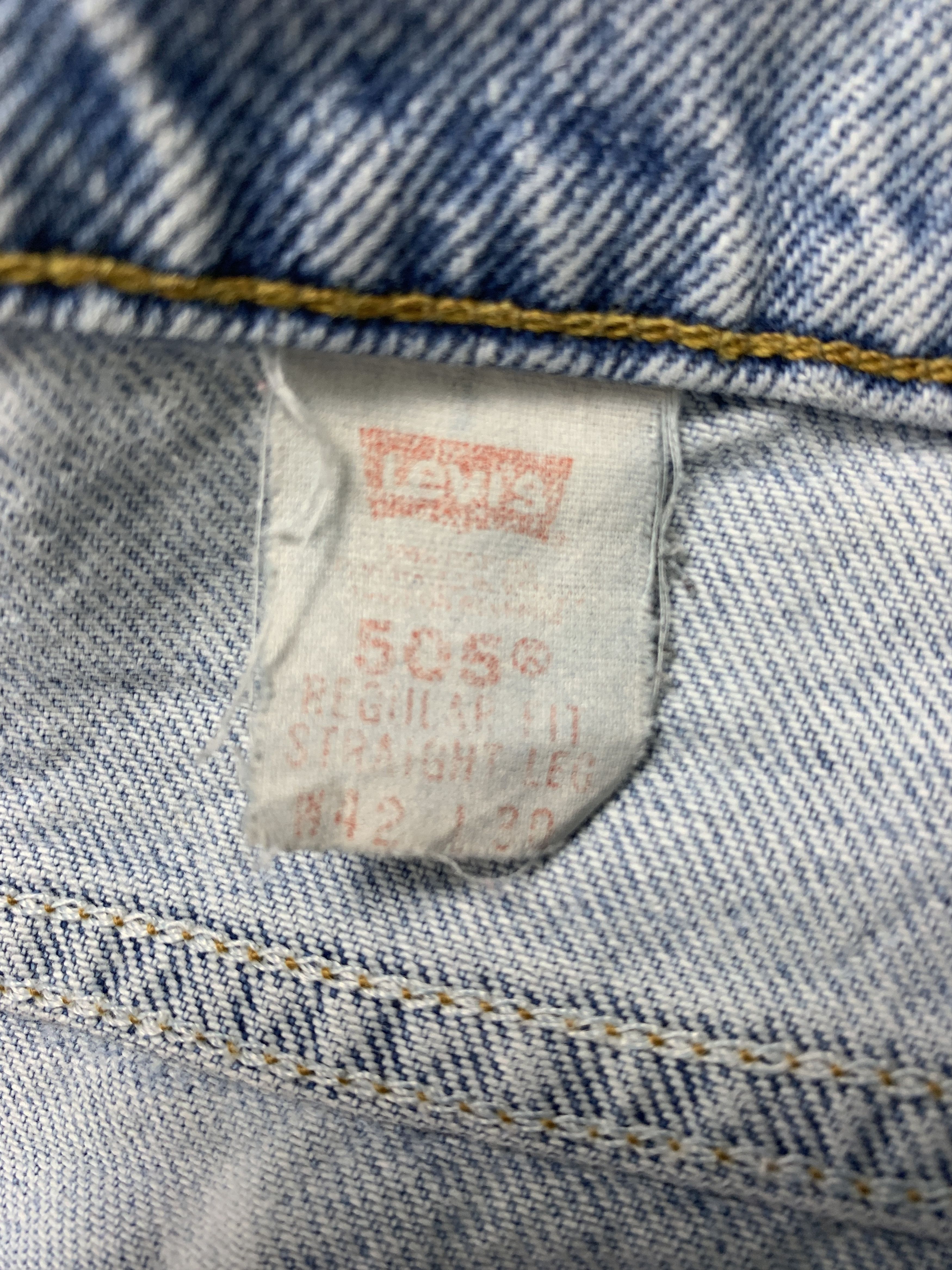 Levi's × Vintage Vintage Levis 505 Straight Cut Mid Wash Jeans Size US 40 / EU 56 - 11 Thumbnail