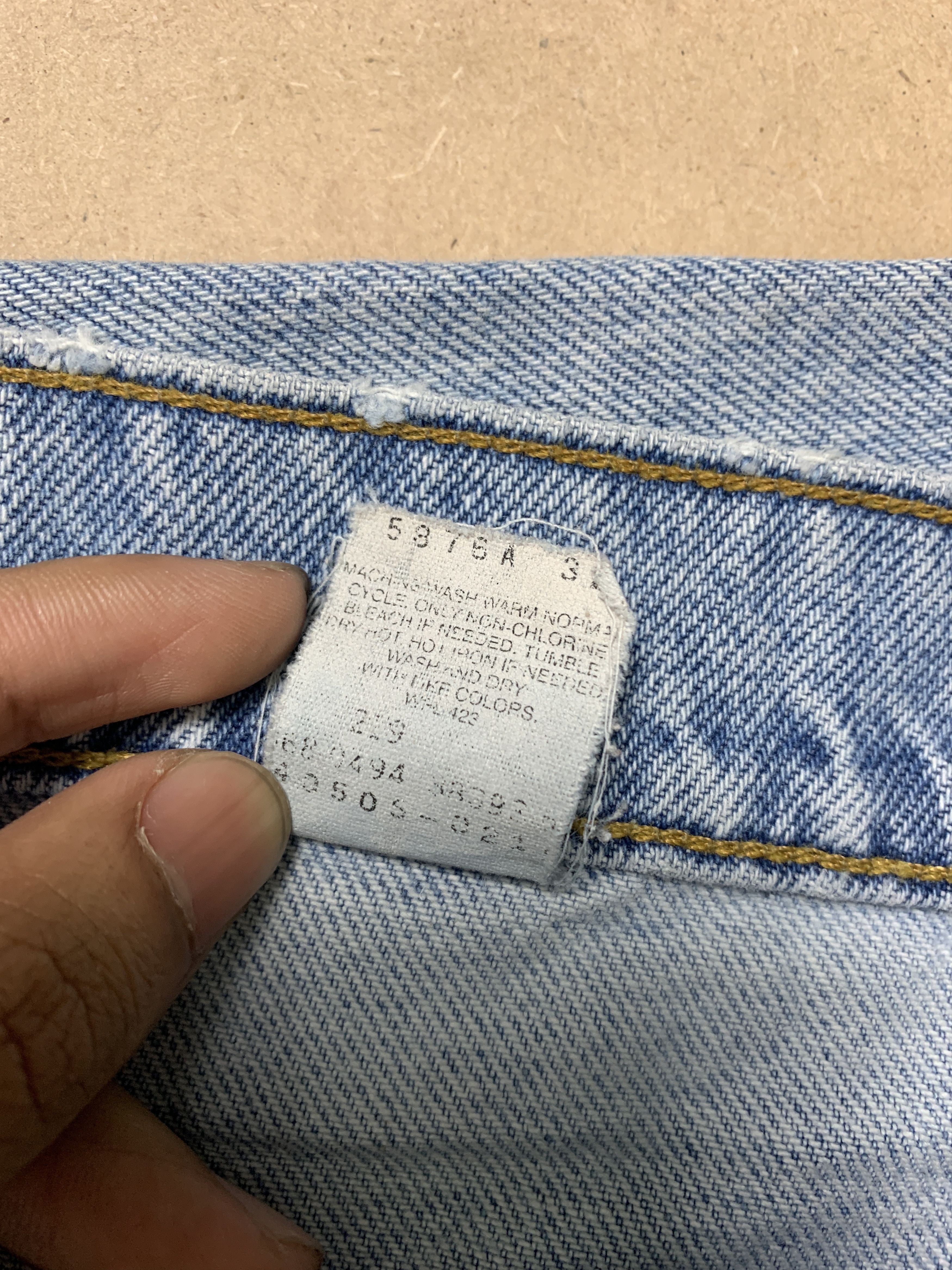 Levi's × Vintage Vintage Levis 505 Straight Cut Mid Wash Jeans Size US 40 / EU 56 - 12 Thumbnail